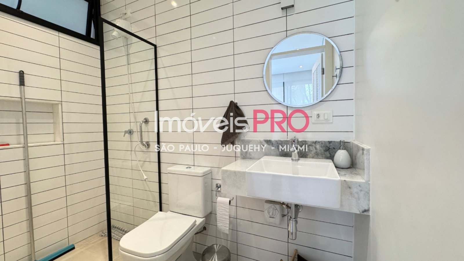 Foto :: https://assets.imoveispro.com.br/thumb/IP39000/sobrado-venda-brooklin-novo_IP39000_59_1920x1080.jpg?