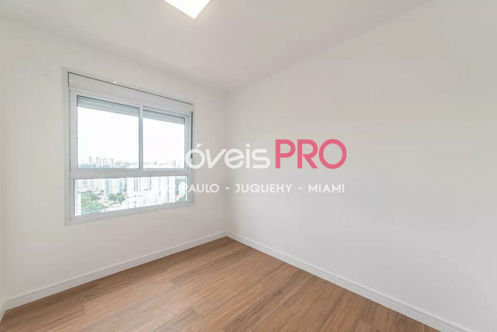 Foto :: https://assets.imoveispro.com.br/thumb/IP39006/apartamento-venda-vila-cruzeiro_IP39006_29_1920x1080.jpg?