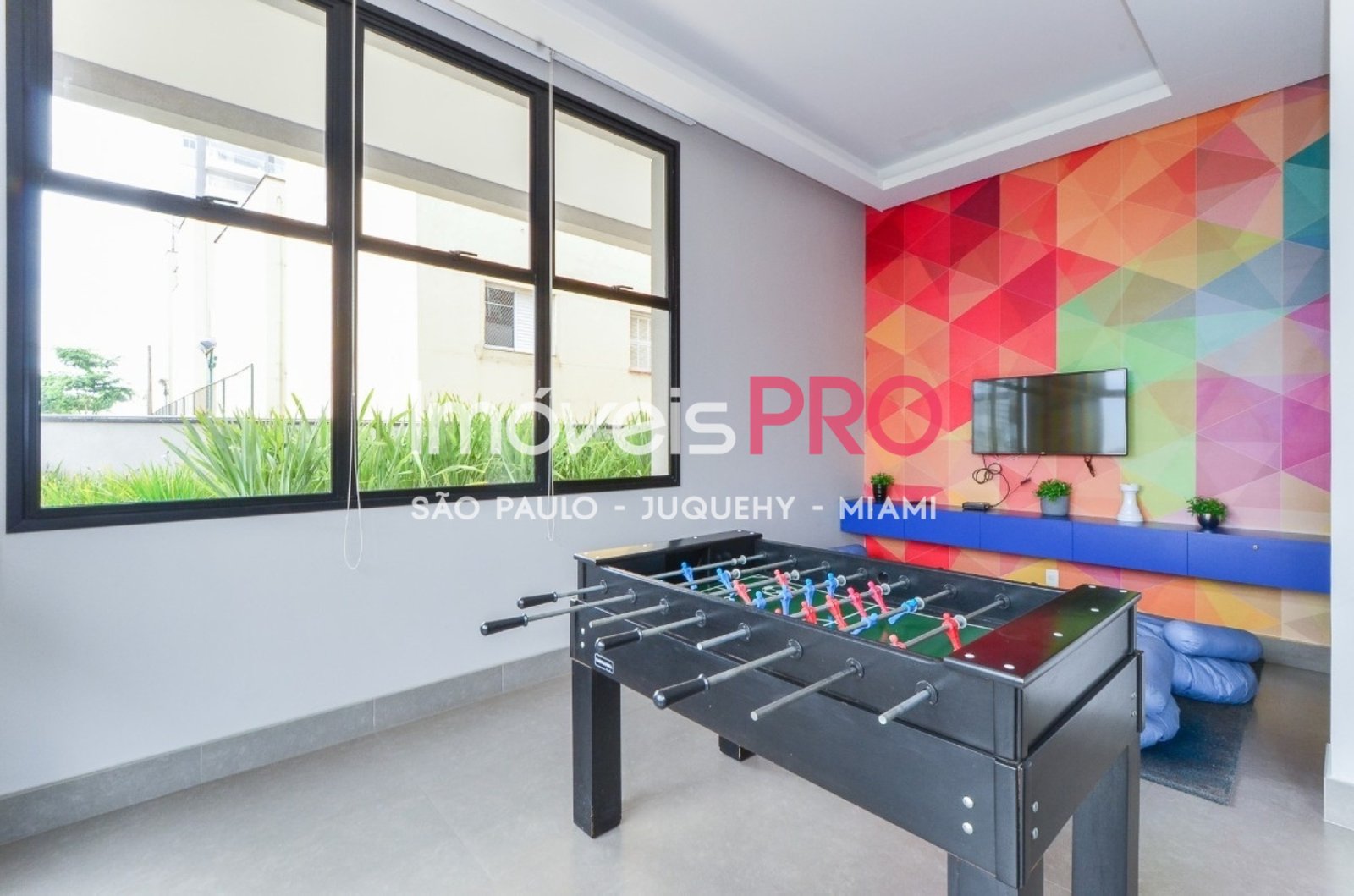 Foto :: https://assets.imoveispro.com.br/thumb/IP39009/apartamento-venda-vila-mariana_IP39009_29_1920x1080.jpg?