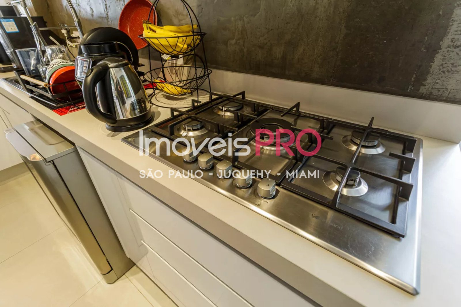 Foto :: https://assets.imoveispro.com.br/thumb/IP39011/apartamento-venda-moema_IP39011_11_1920x1080.jpg?
