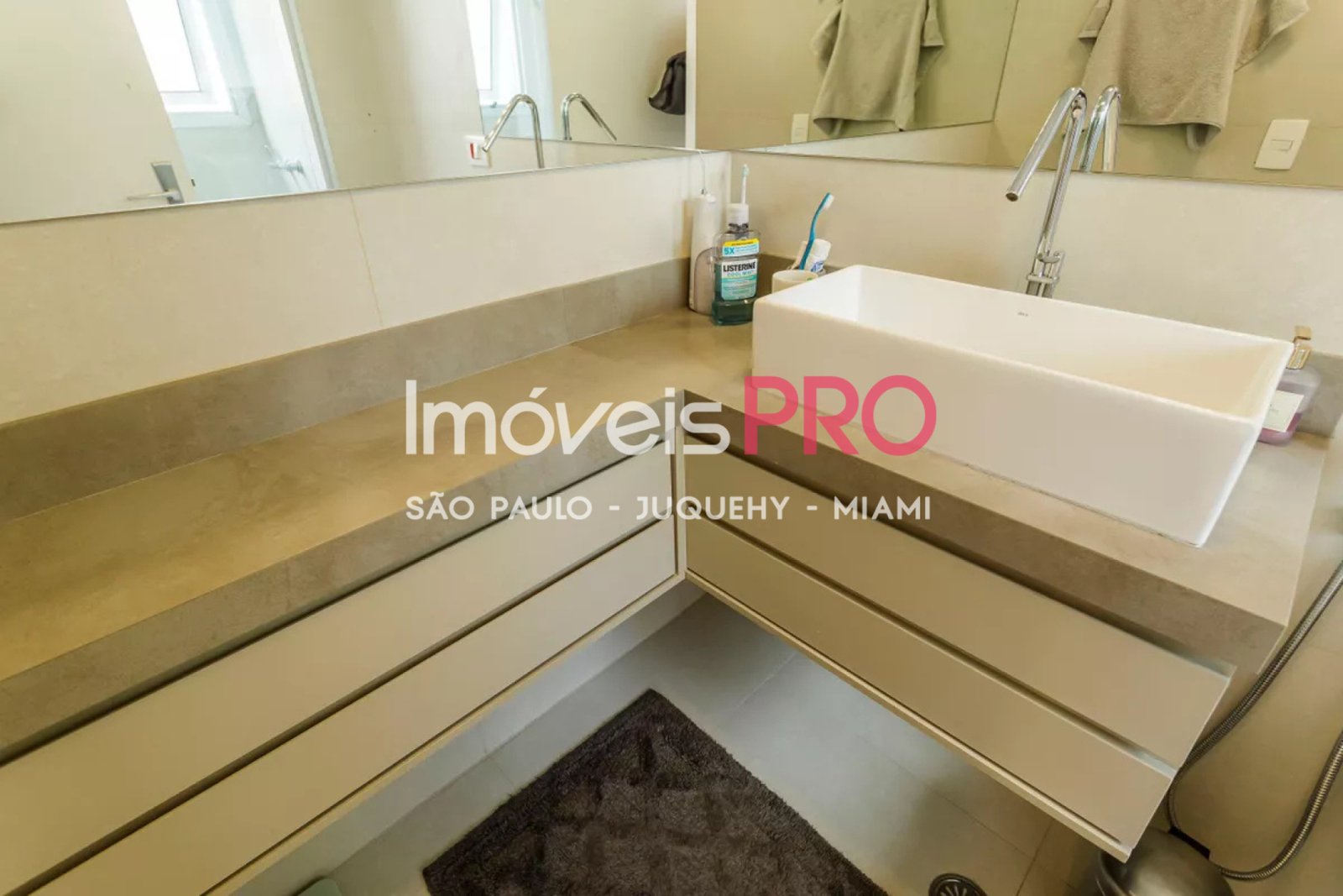 Foto :: https://assets.imoveispro.com.br/thumb/IP39011/apartamento-venda-moema_IP39011_29_1920x1080.jpg?