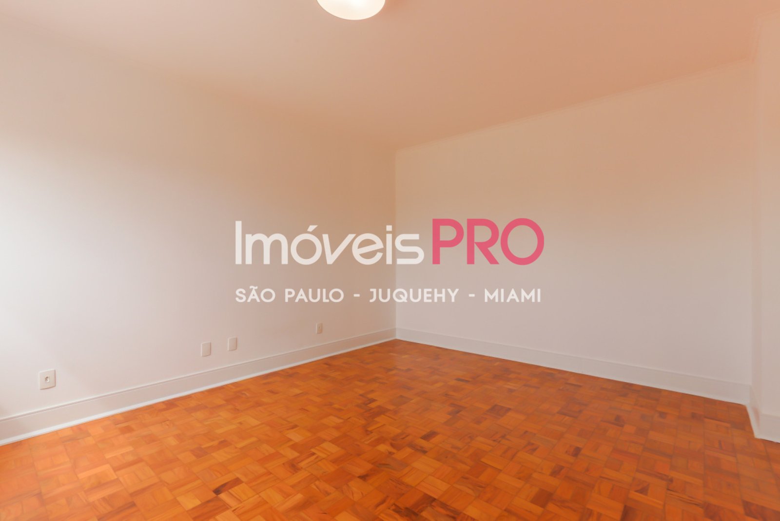 Foto :: https://assets.imoveispro.com.br/thumb/IP39013/apartamento-venda-santa-cecilia_IP39013_23_1920x1080.jpg?