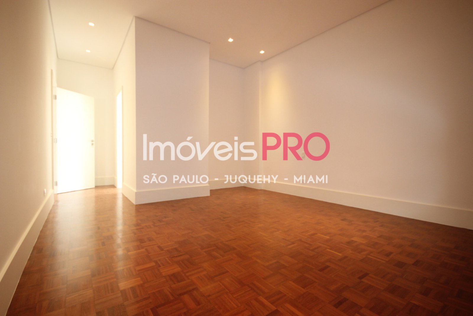 Foto :: https://assets.imoveispro.com.br/thumb/IP39014/apartamento-venda-higienopolis_IP39014_23_1920x1080.jpg?