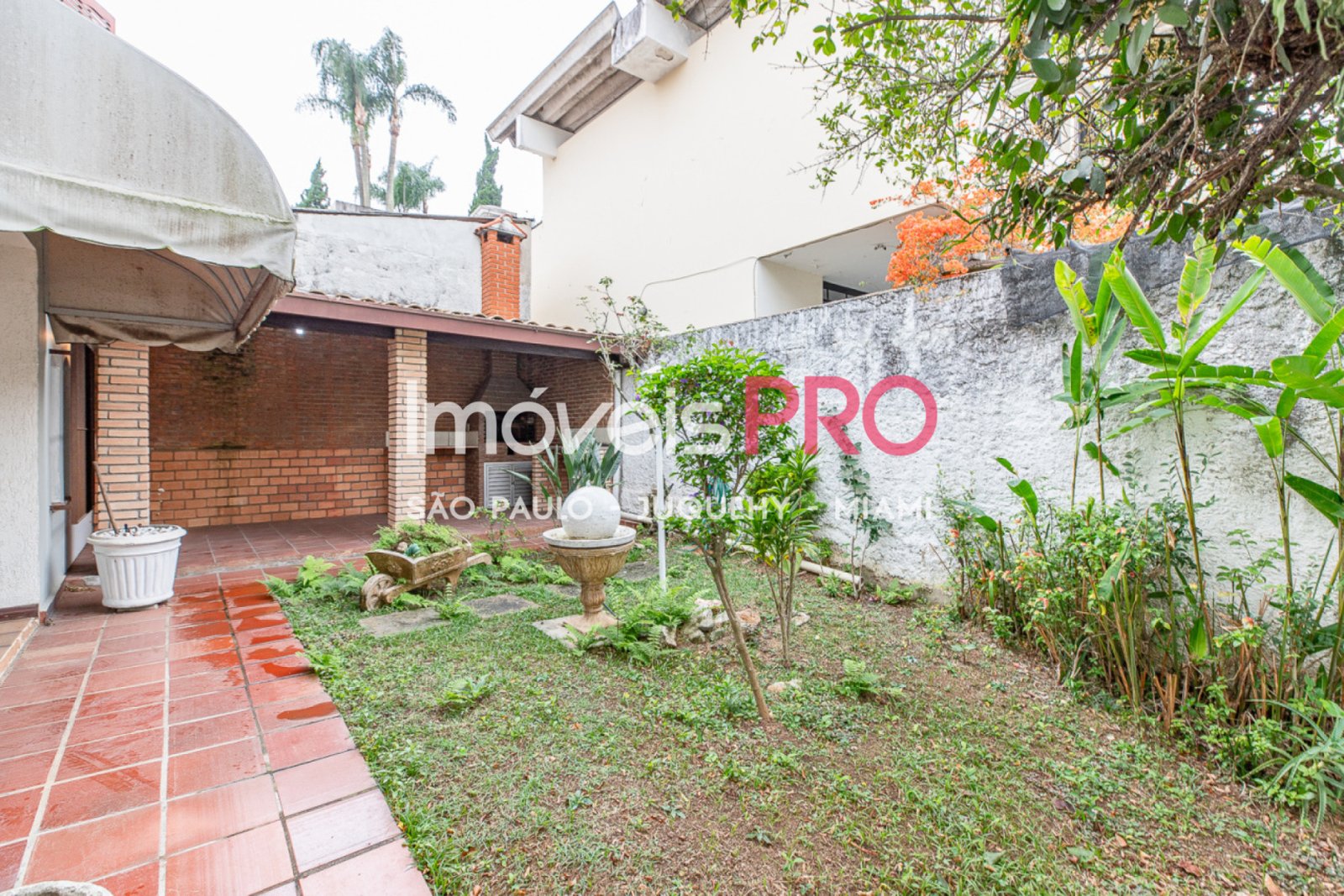 Foto :: https://assets.imoveispro.com.br/thumb/IP39015/casa-venda-brooklin-paulista_IP39015_17_1920x1080.jpg?