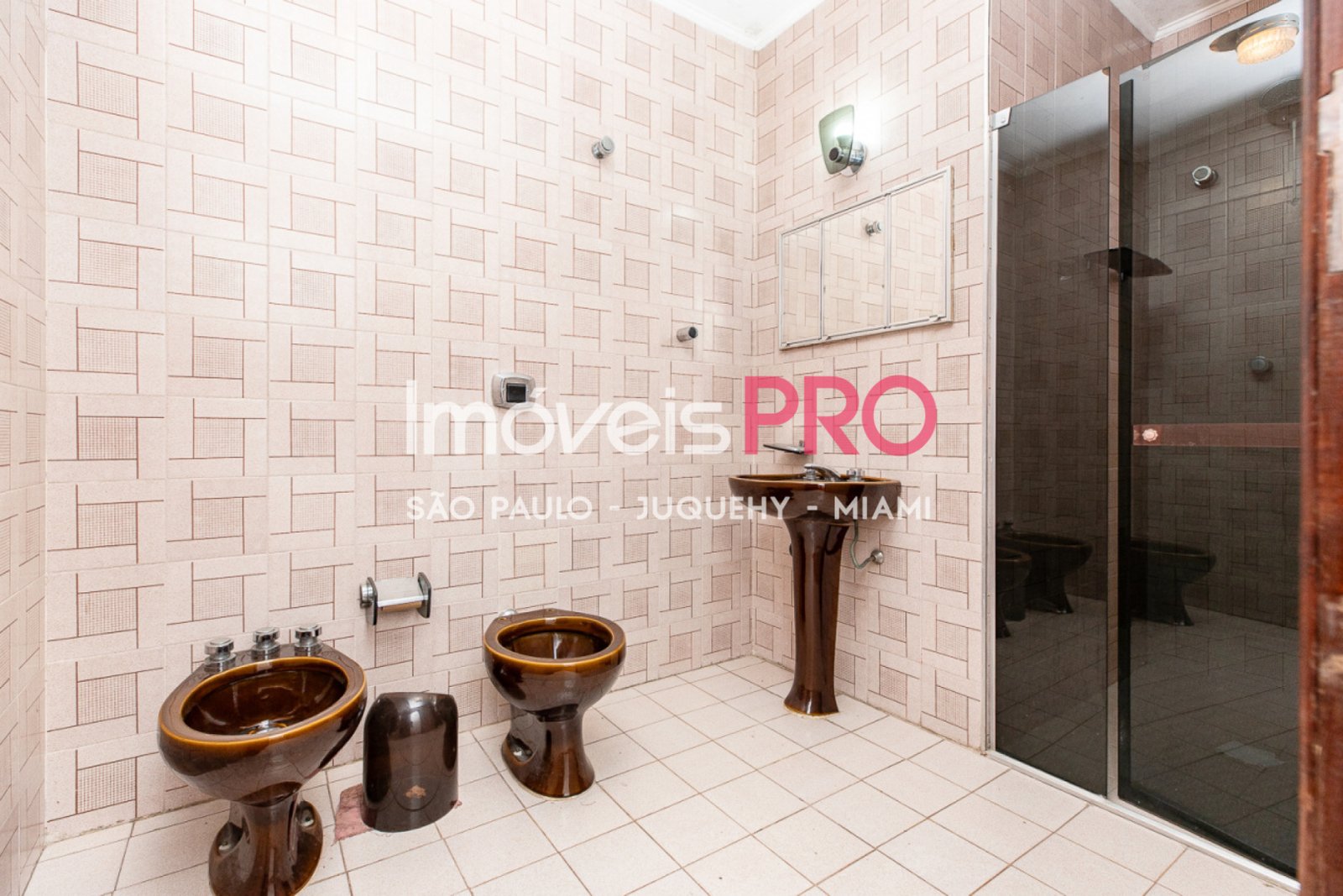 Foto :: https://assets.imoveispro.com.br/thumb/IP39015/casa-venda-brooklin-paulista_IP39015_29_1920x1080.jpg?