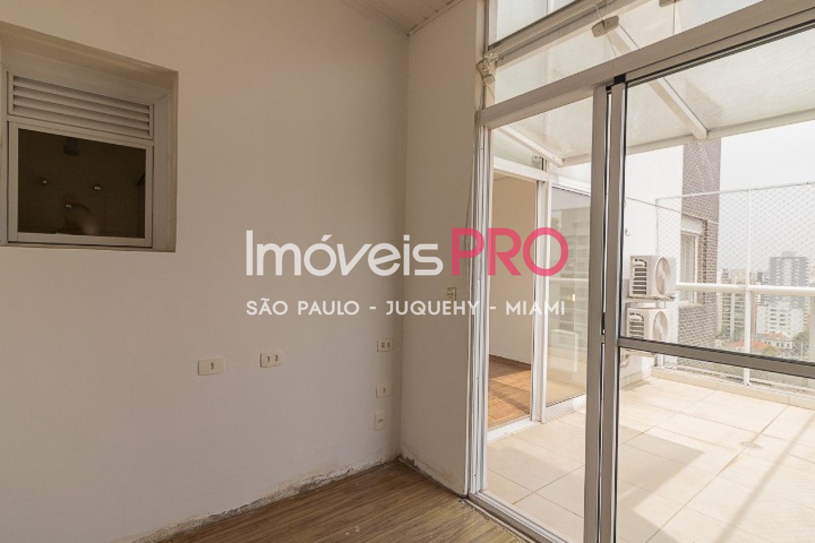 Foto :: https://assets.imoveispro.com.br/thumb/IP39022/apartamento-venda-vila-mariana_IP39022_29_1920x1080.jpg?