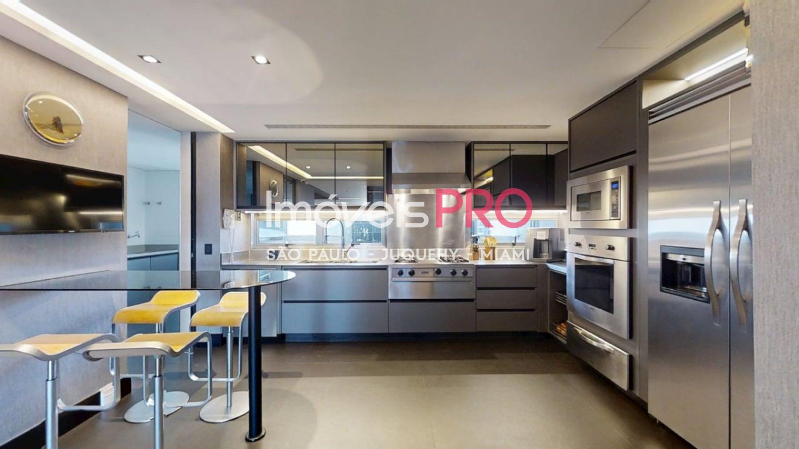 Foto :: https://assets.imoveispro.com.br/thumb/IP39028/cobertura-venda-chacara-itaim_IP39028_29_1920x1080.jpg?