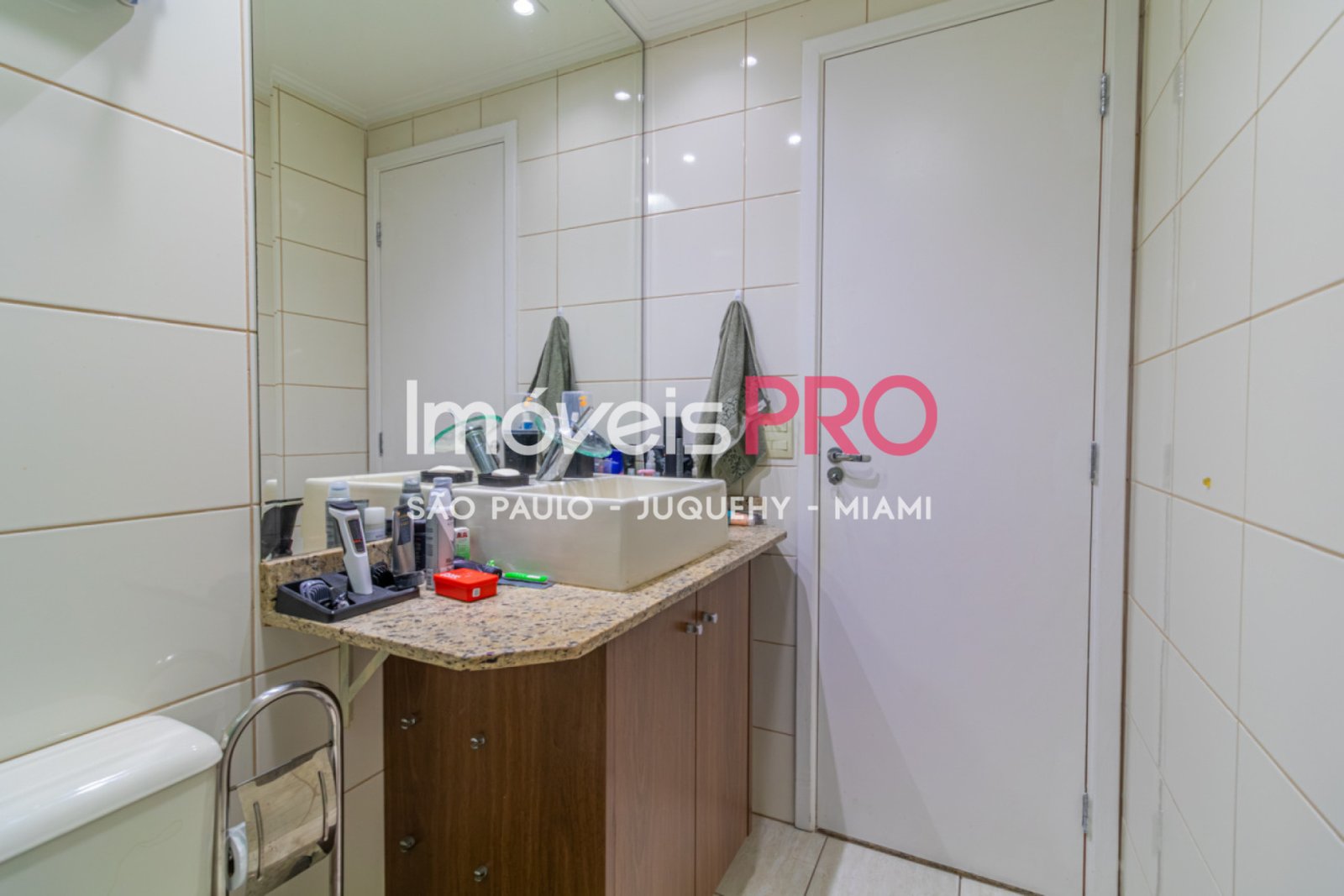 Foto :: https://assets.imoveispro.com.br/thumb/IP39037/apartamento-venda-moema_IP39037_17_1920x1080.jpg?