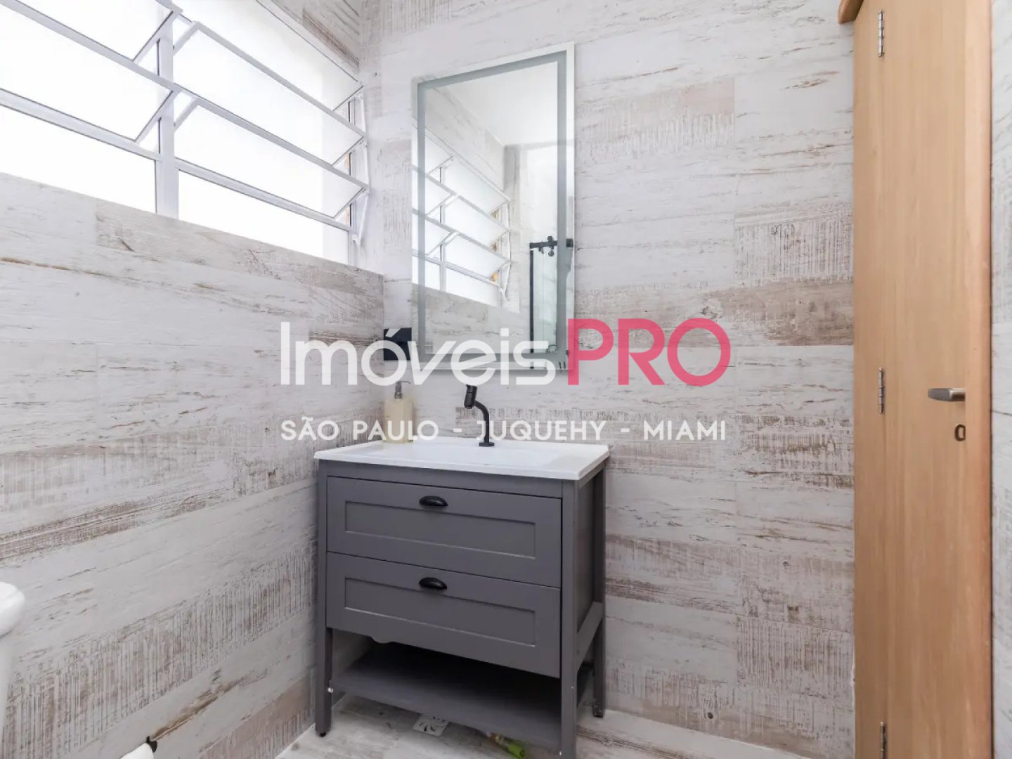 Foto :: https://assets.imoveispro.com.br/thumb/IP39049/apartamento-venda-vila-olimpia_IP39049_17_1920x1080.jpg?