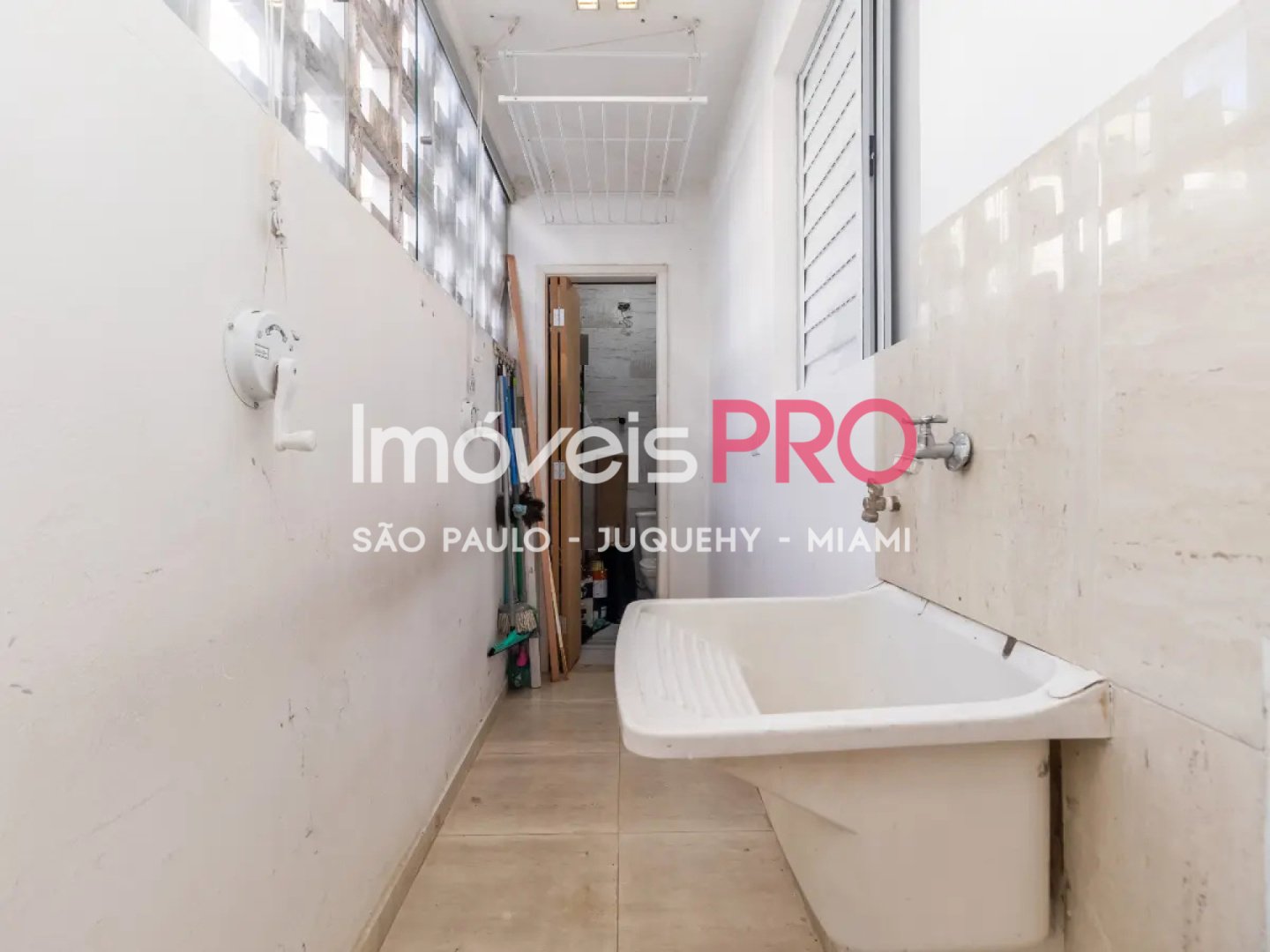 Foto :: https://assets.imoveispro.com.br/thumb/IP39049/apartamento-venda-vila-olimpia_IP39049_23_1920x1080.jpg?