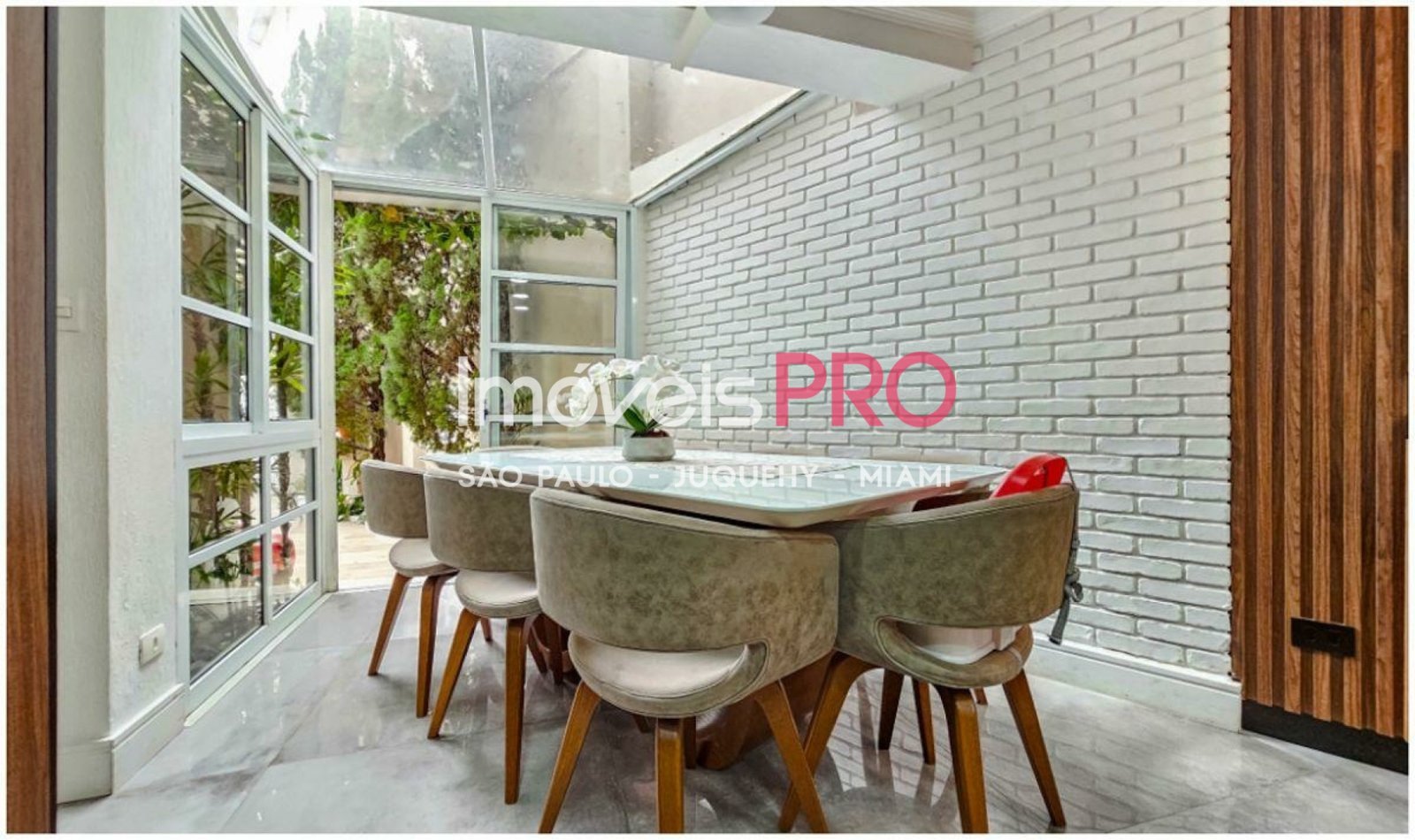 Foto :: https://assets.imoveispro.com.br/thumb/IP39052/casa-de-vila-venda-chacara-inglesa_IP39052_17_1920x1080.jpg?