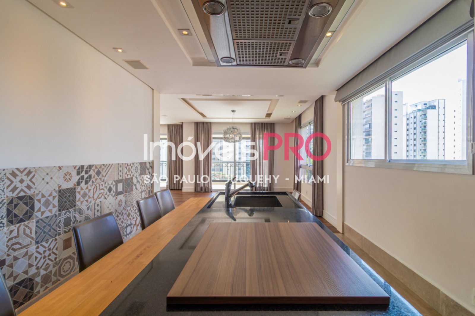 Foto :: https://assets.imoveispro.com.br/thumb/IP39055/apartamento-venda-campo-belo_IP39055_17_1920x1080.jpg?