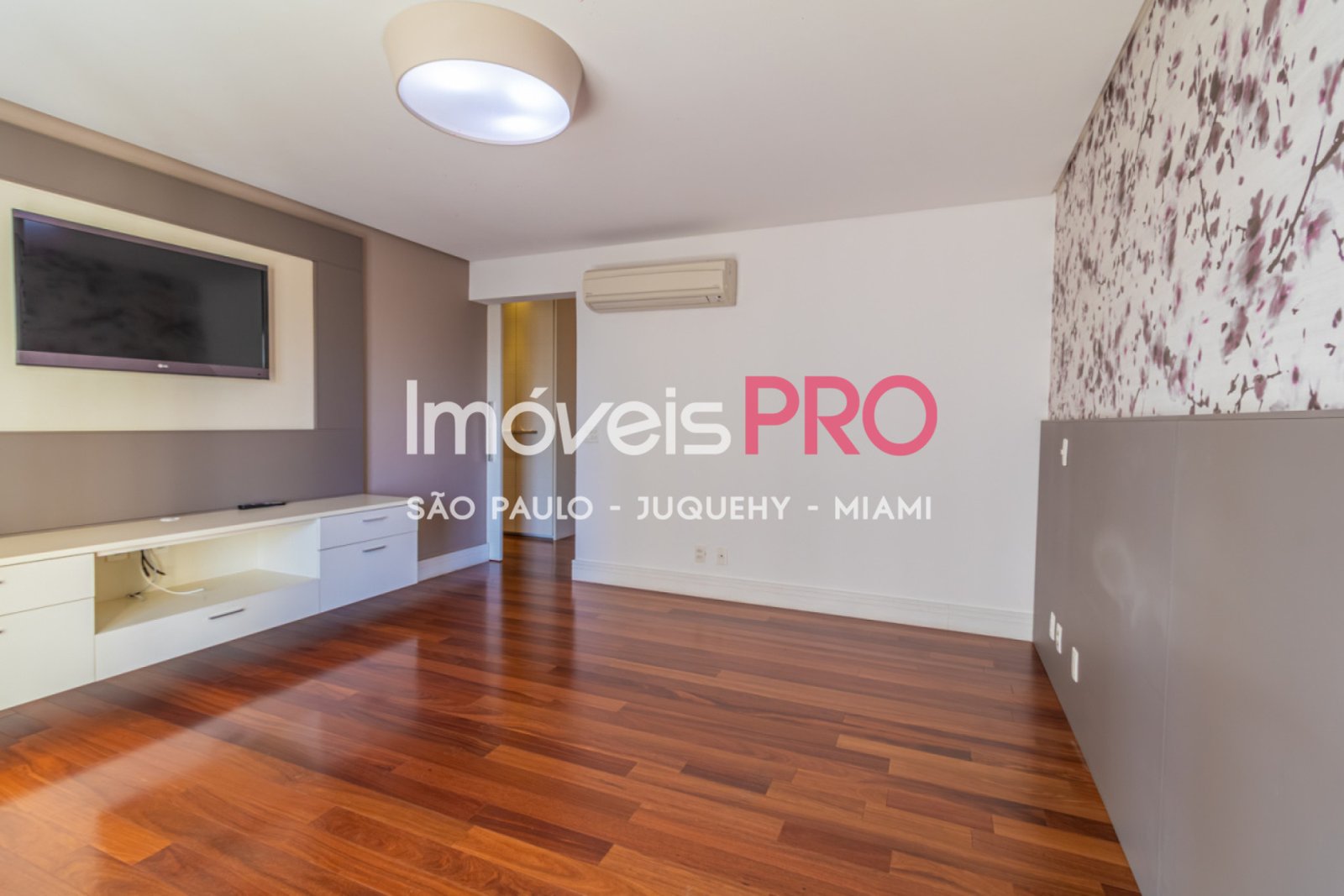 Foto :: IP39055