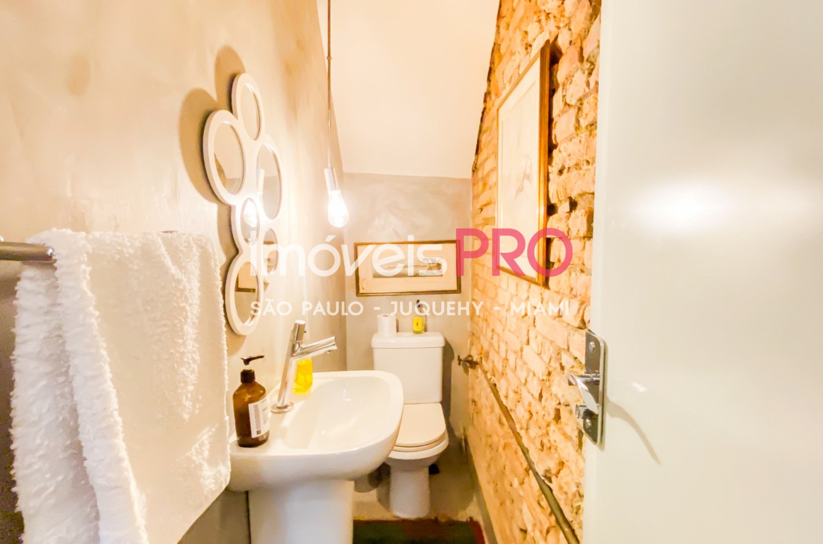 Foto :: https://assets.imoveispro.com.br/thumb/IP39066/casa-de-vila-venda-jardim-paulista_IP39066_11_1920x1080.jpg?