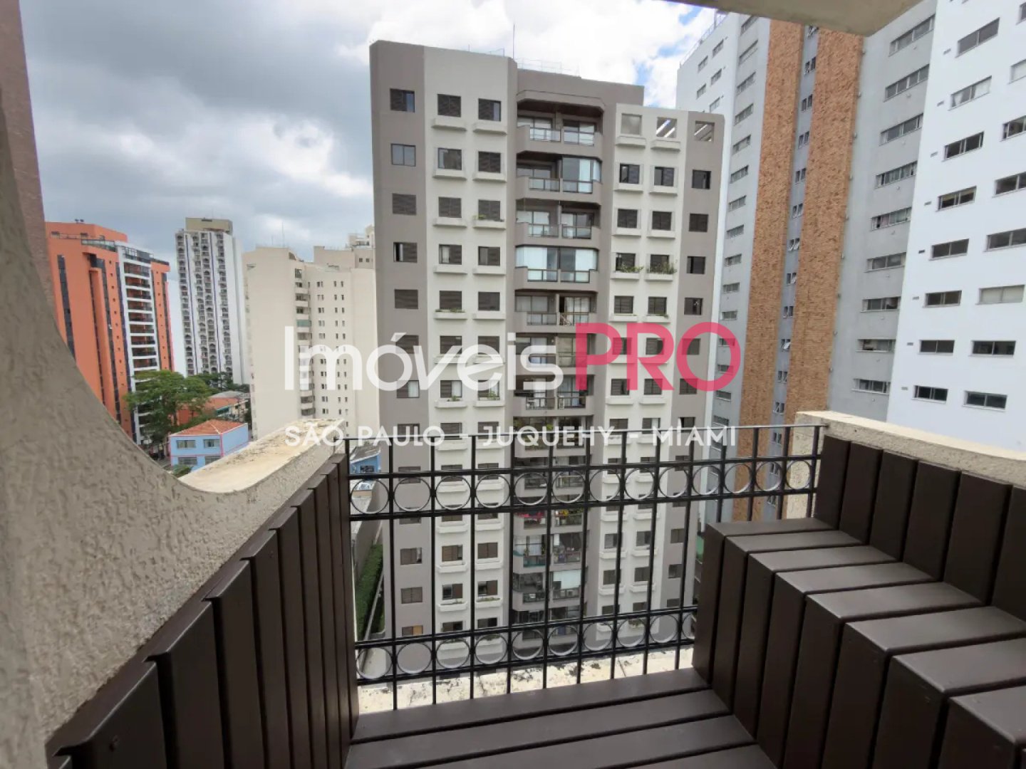 Foto :: https://assets.imoveispro.com.br/thumb/IP39077/apartamento-venda-moema-indios_IP39077_17_1920x1080.jpg?