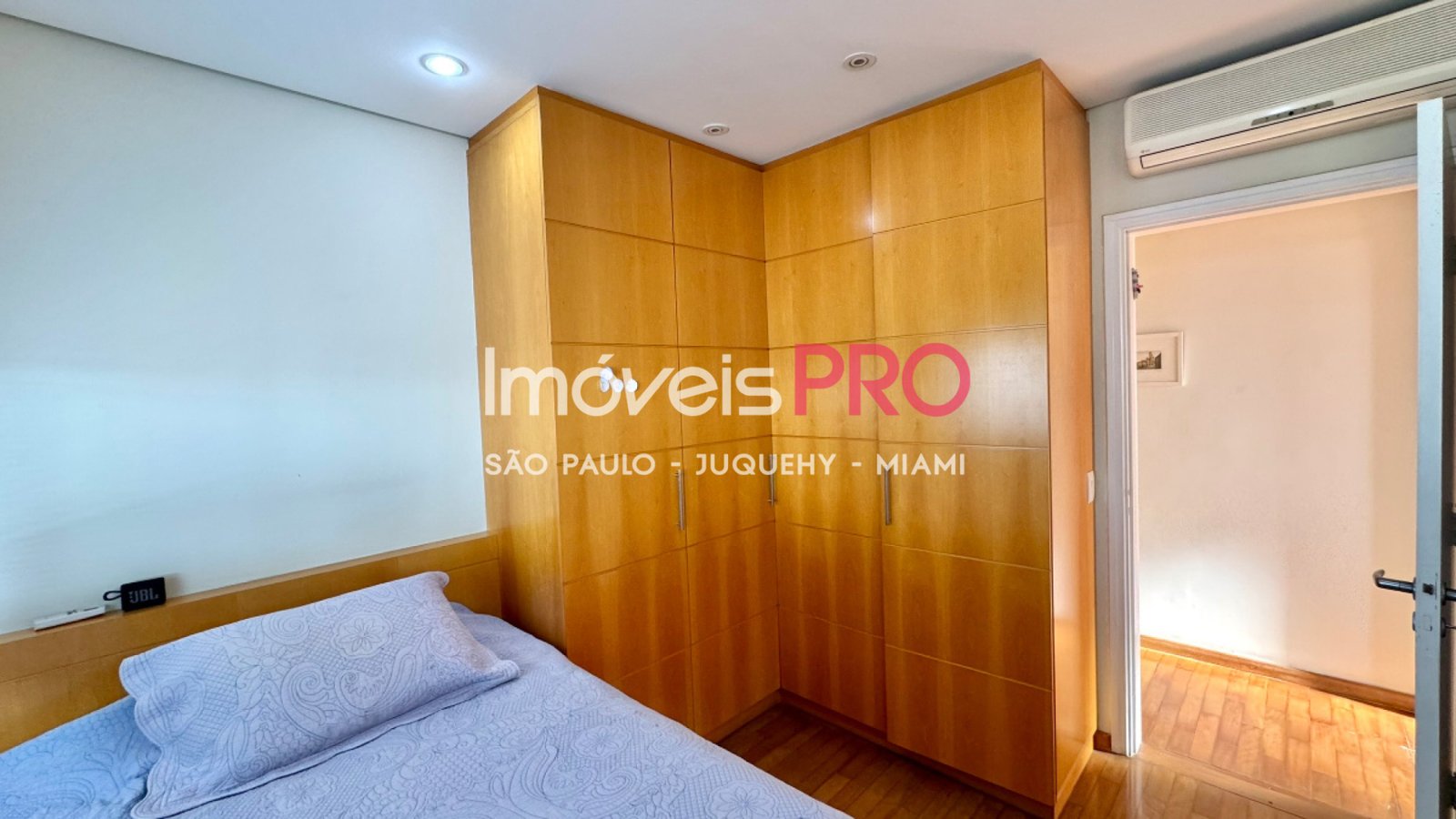 Foto :: IP39084