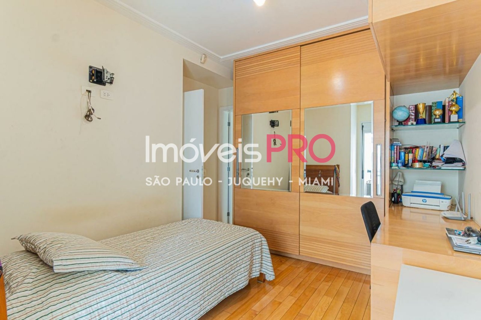 Foto :: https://assets.imoveispro.com.br/thumb/IP39086/apartamento-venda-brooklin_IP39086_23_1920x1080.jpg?