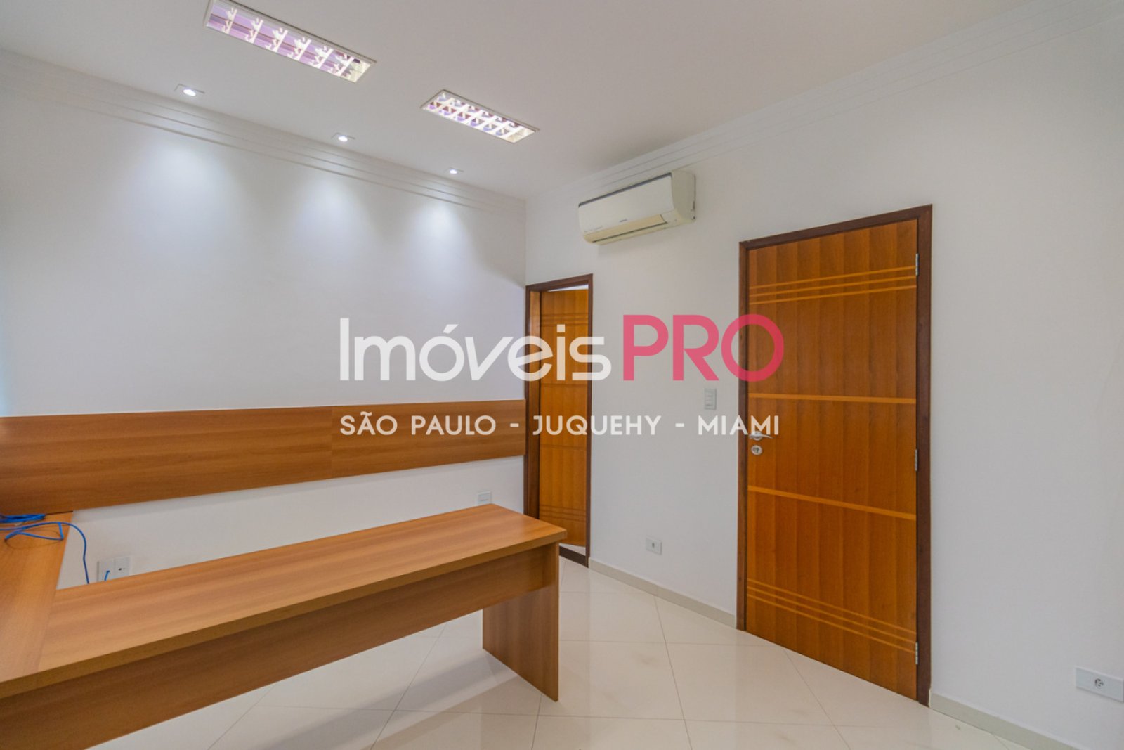 Foto :: https://assets.imoveispro.com.br/thumb/IP39087/comercial-venda-vila-mariana_IP39087_35_1920x1080.jpg?