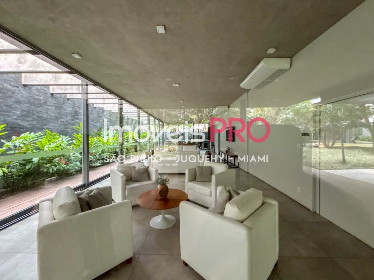 Foto :: https://assets.imoveispro.com.br/thumb/IP39088/cobertura-duplex-venda-brooklin_IP39088_23_1920x1080.jpg?