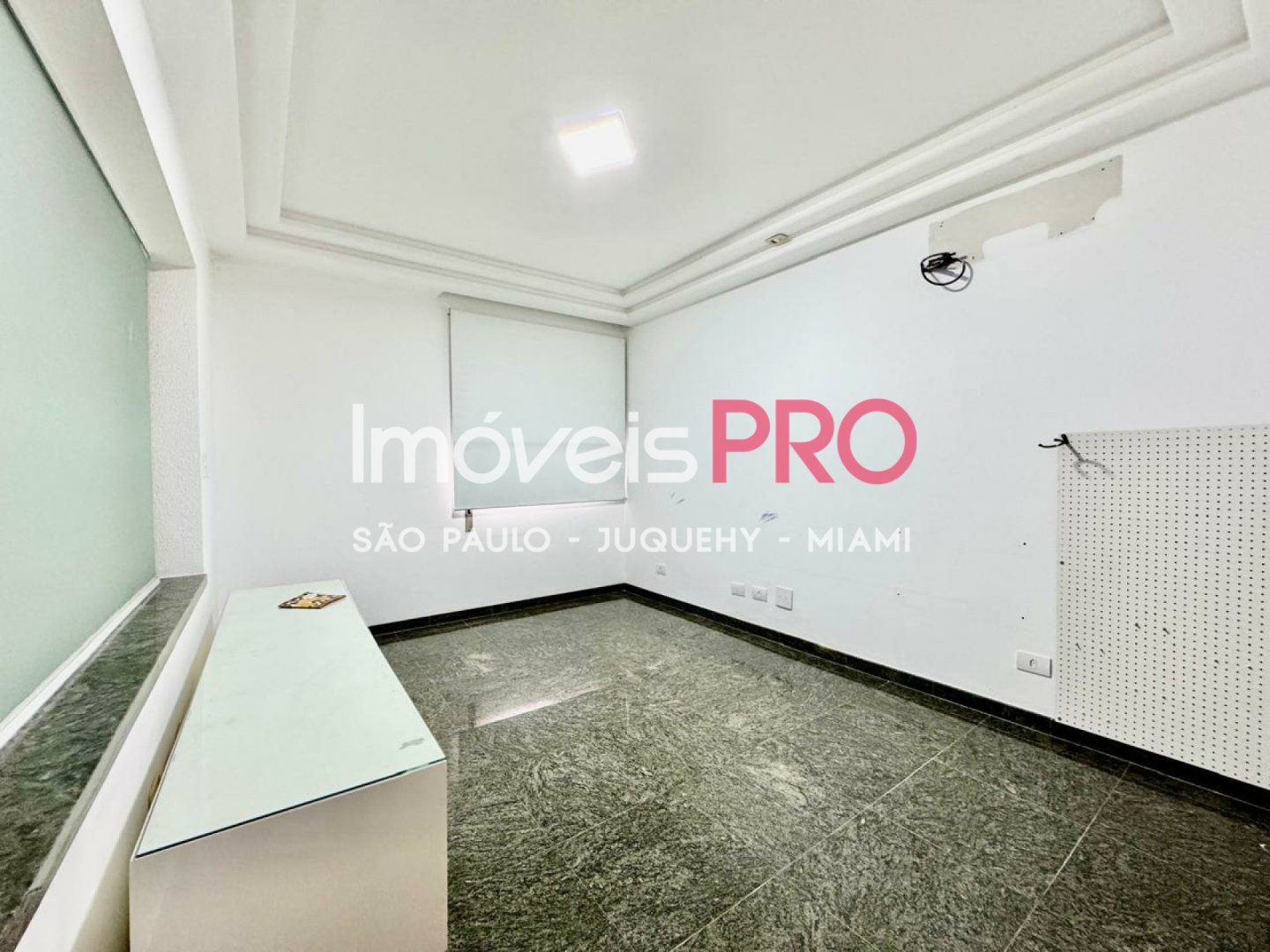 Foto :: IP39090