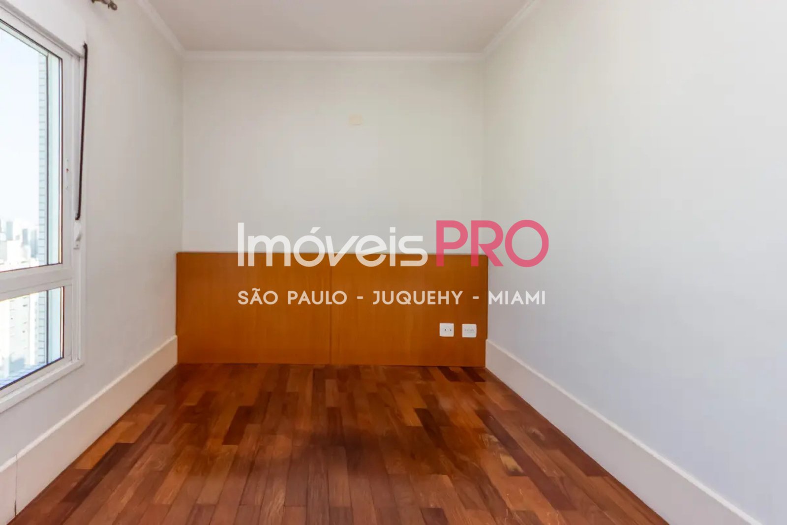 Foto :: https://assets.imoveispro.com.br/thumb/IP39093/apartamento-venda-aclimacao_IP39093_23_1920x1080.jpg?