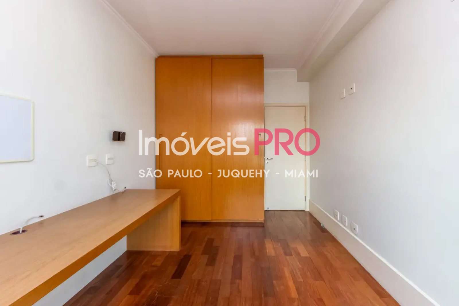 Foto :: https://assets.imoveispro.com.br/thumb/IP39093/apartamento-venda-aclimacao_IP39093_29_1920x1080.jpg?