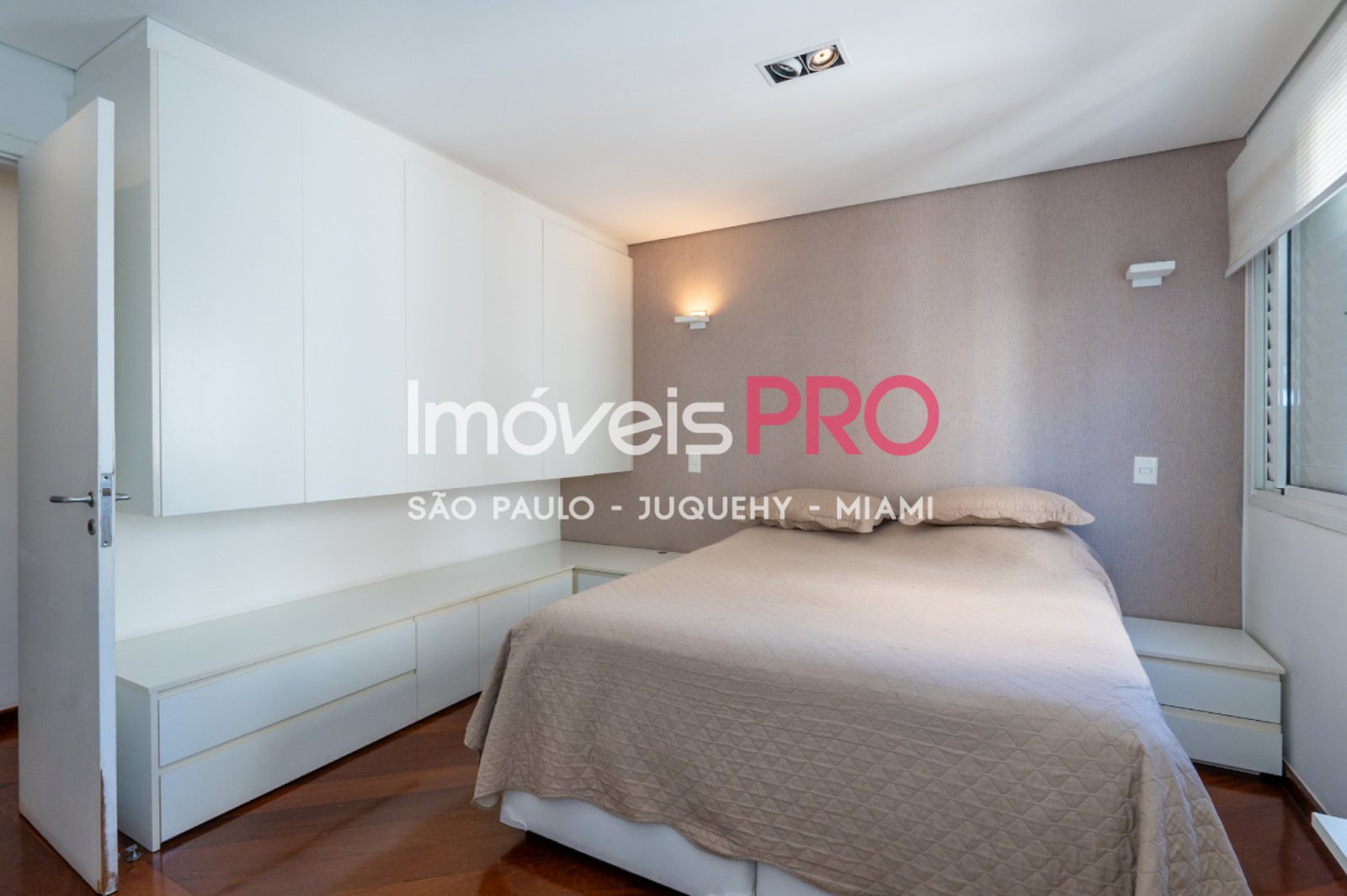 Foto :: IP39095