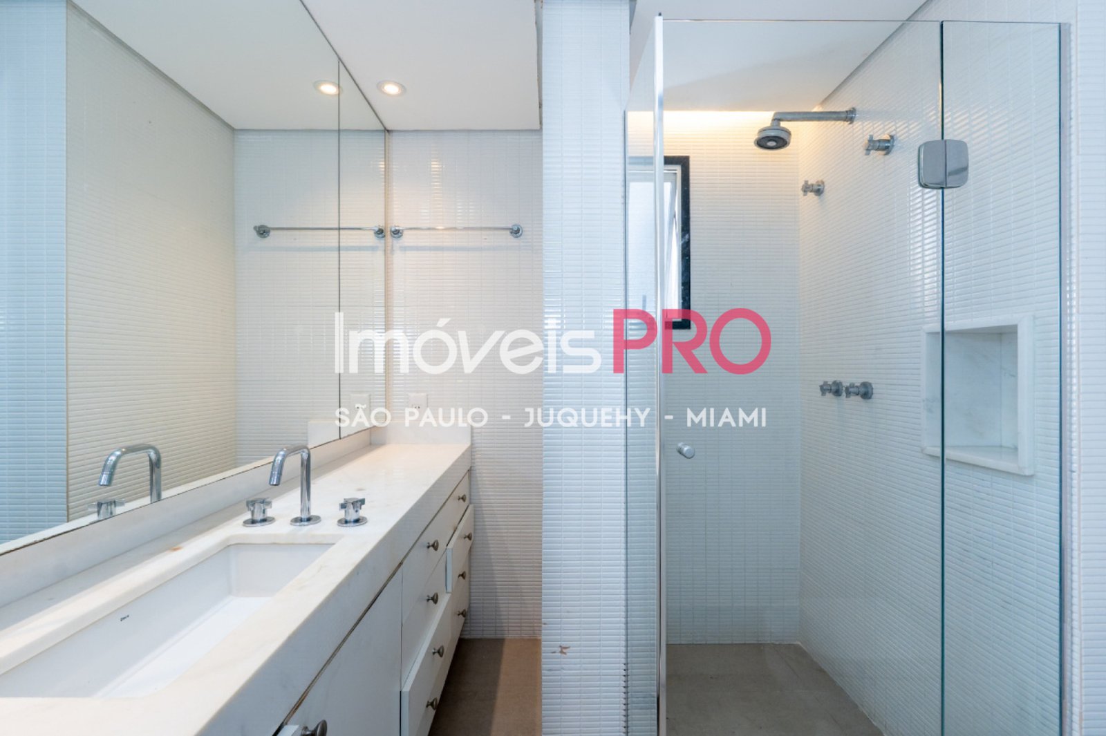 Foto :: https://assets.imoveispro.com.br/thumb/IP39095/apartamento-venda-brooklin_IP39095_17_1920x1080.jpg?