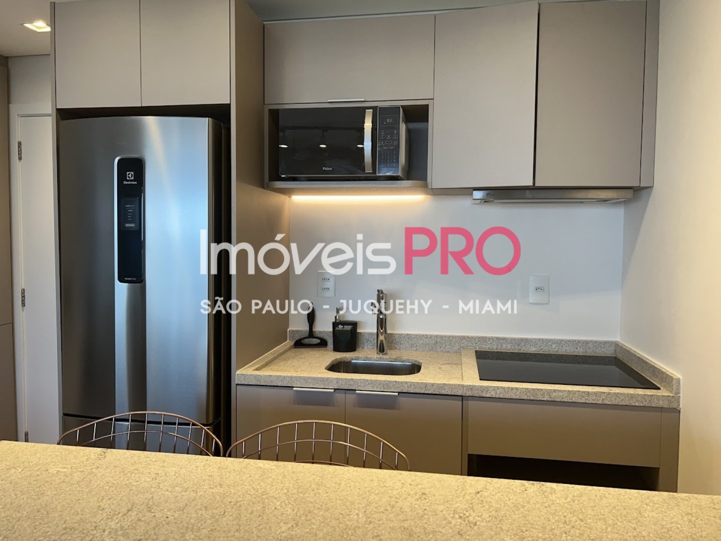 Foto :: https://assets.imoveispro.com.br/thumb/IP39104/apartamento-aluguel-pinheiros_IP39104_11_1920x1080.jpg?