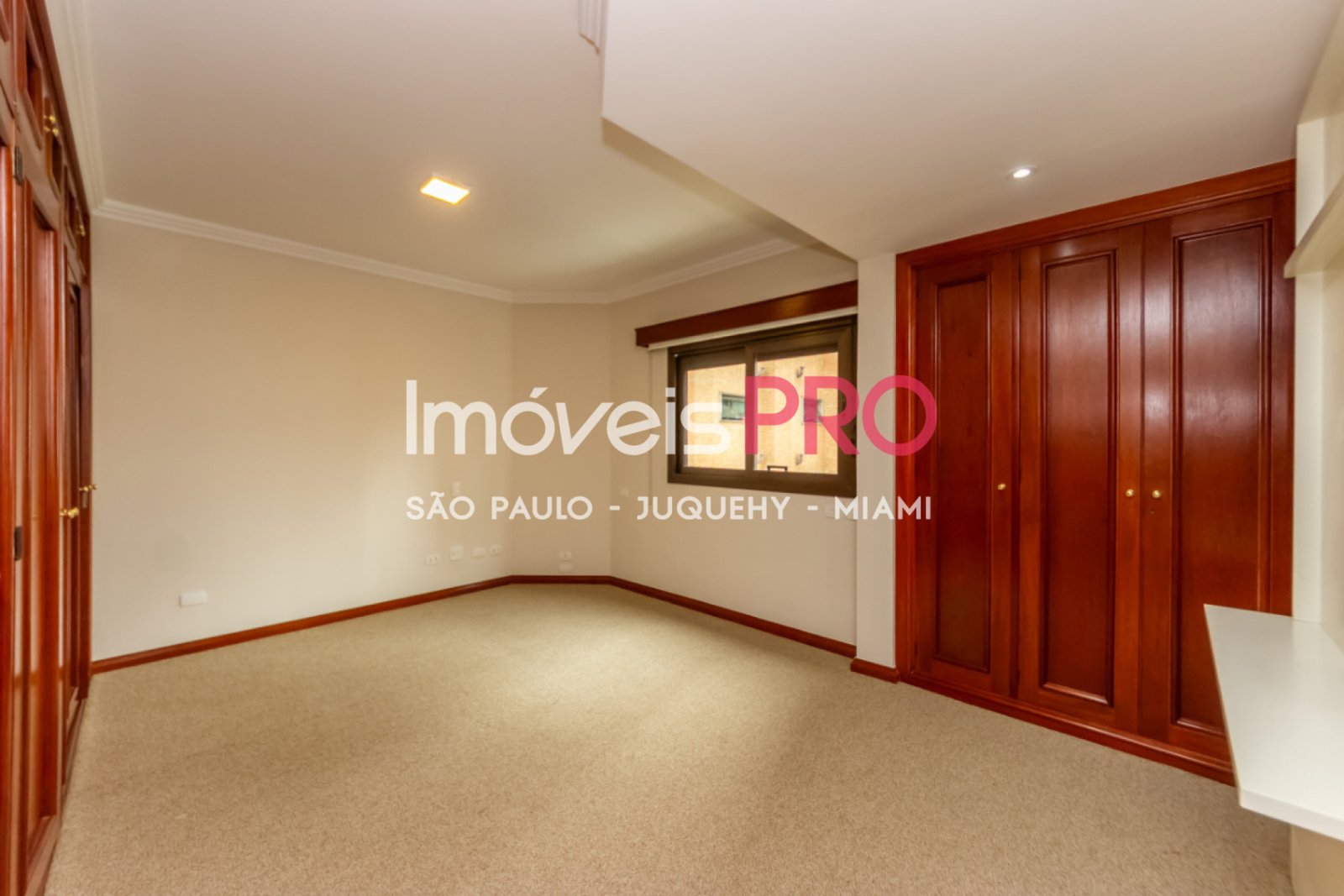 Foto :: https://assets.imoveispro.com.br/thumb/IP39109/apartamento-venda-paraiso_IP39109_23_1920x1080.jpg?