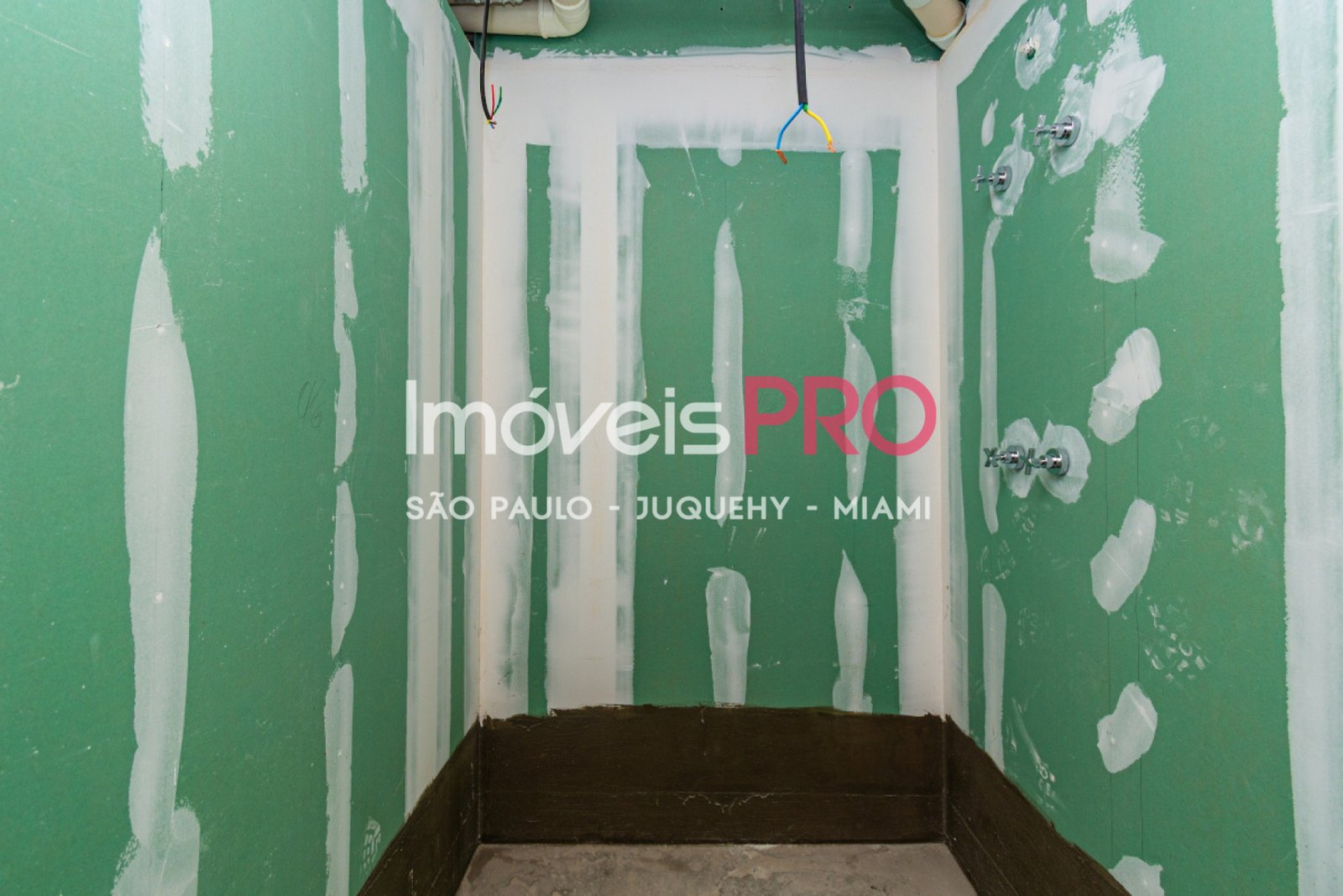 Foto :: https://assets.imoveispro.com.br/thumb/IP39112/apartamento-venda-brooklin_IP39112_29_1920x1080.jpg?