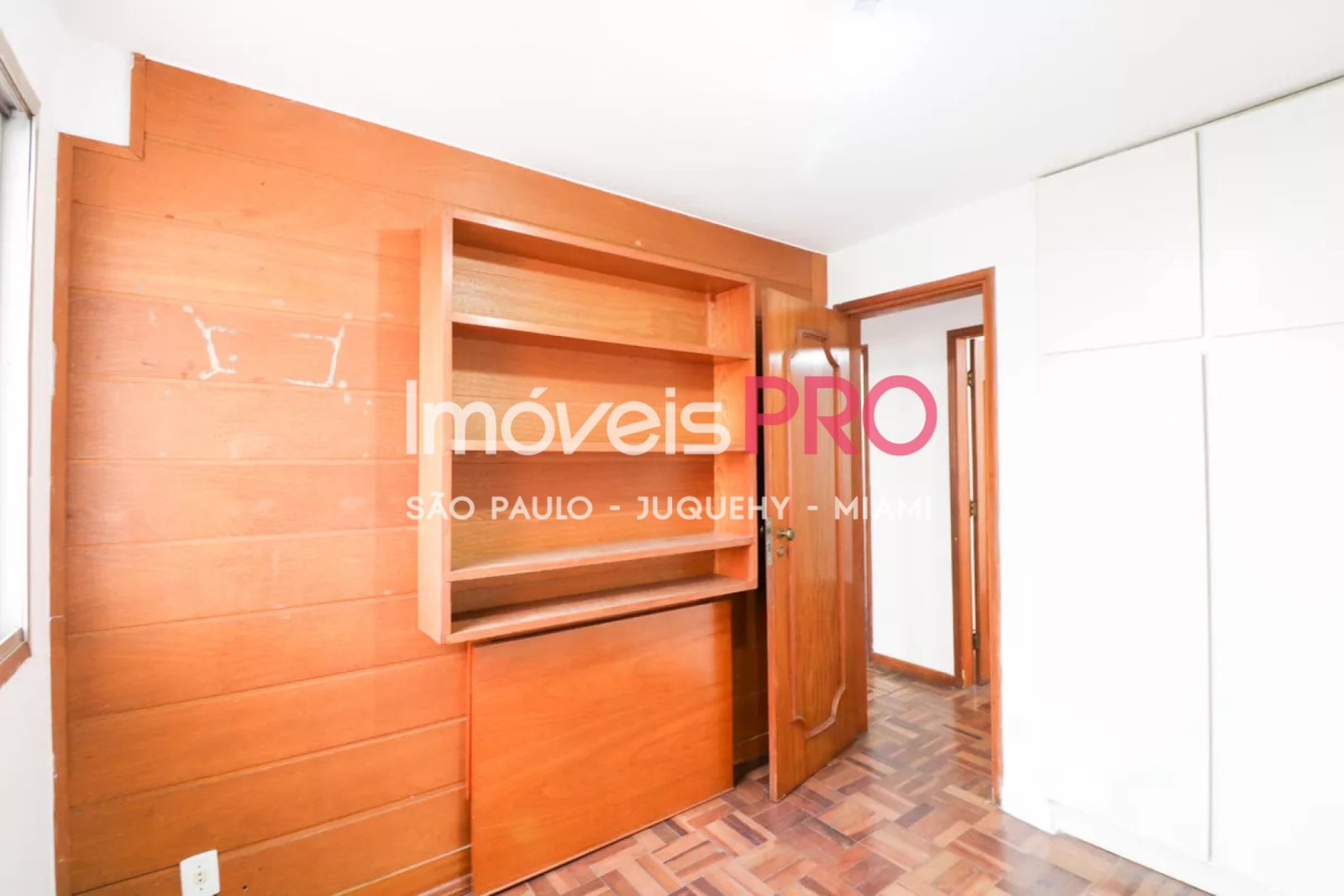 Foto :: IP39128