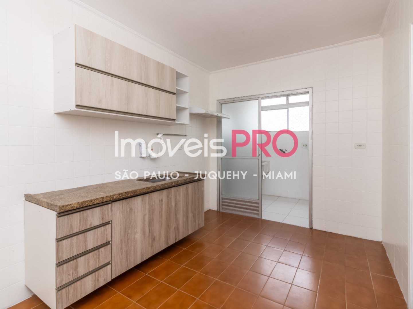 Foto :: https://assets.imoveispro.com.br/thumb/IP39152/apartamento-venda-moema_IP39152_17_1920x1080.jpg?