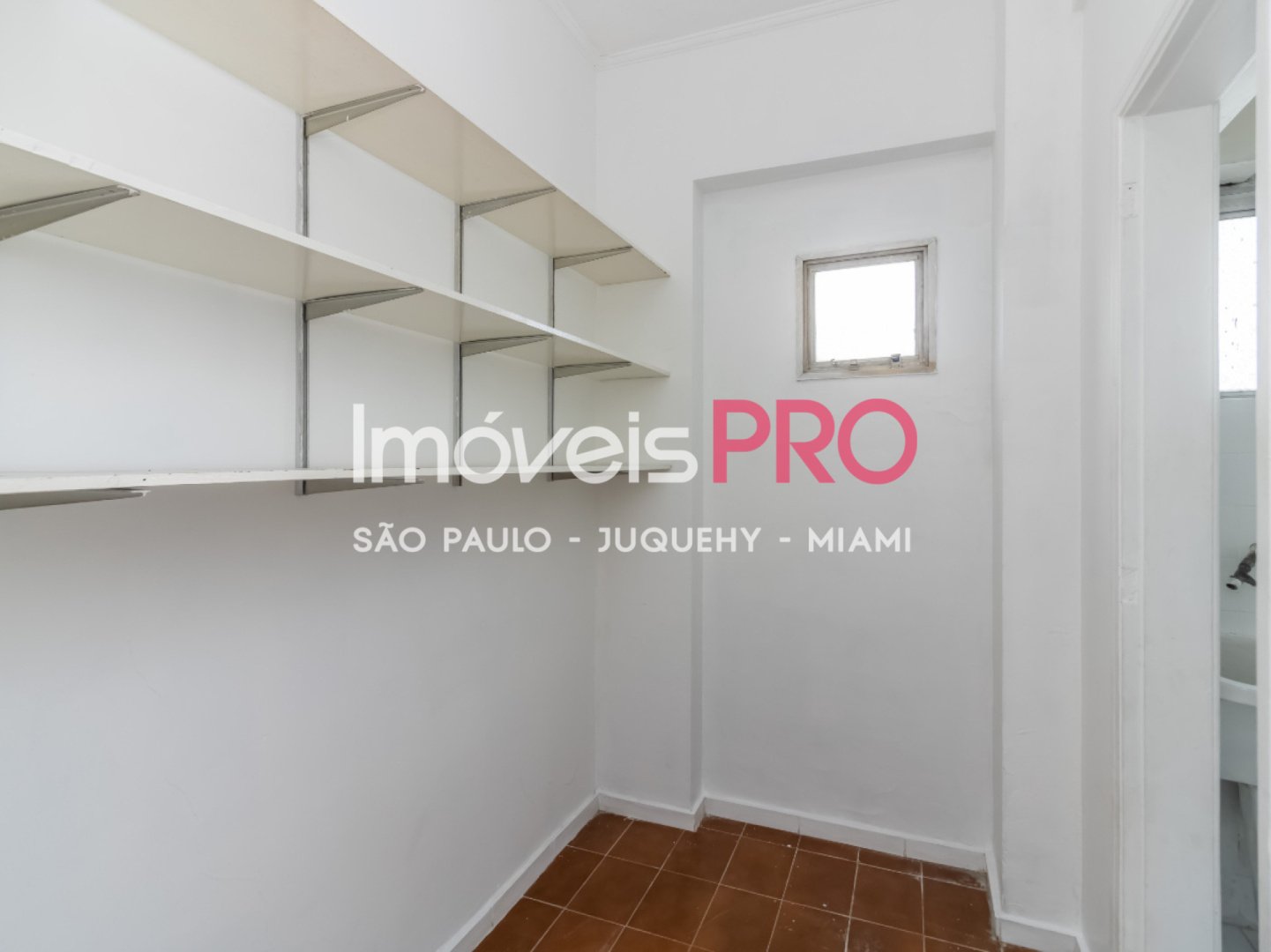 Foto :: https://assets.imoveispro.com.br/thumb/IP39152/apartamento-venda-moema_IP39152_23_1920x1080.jpg?