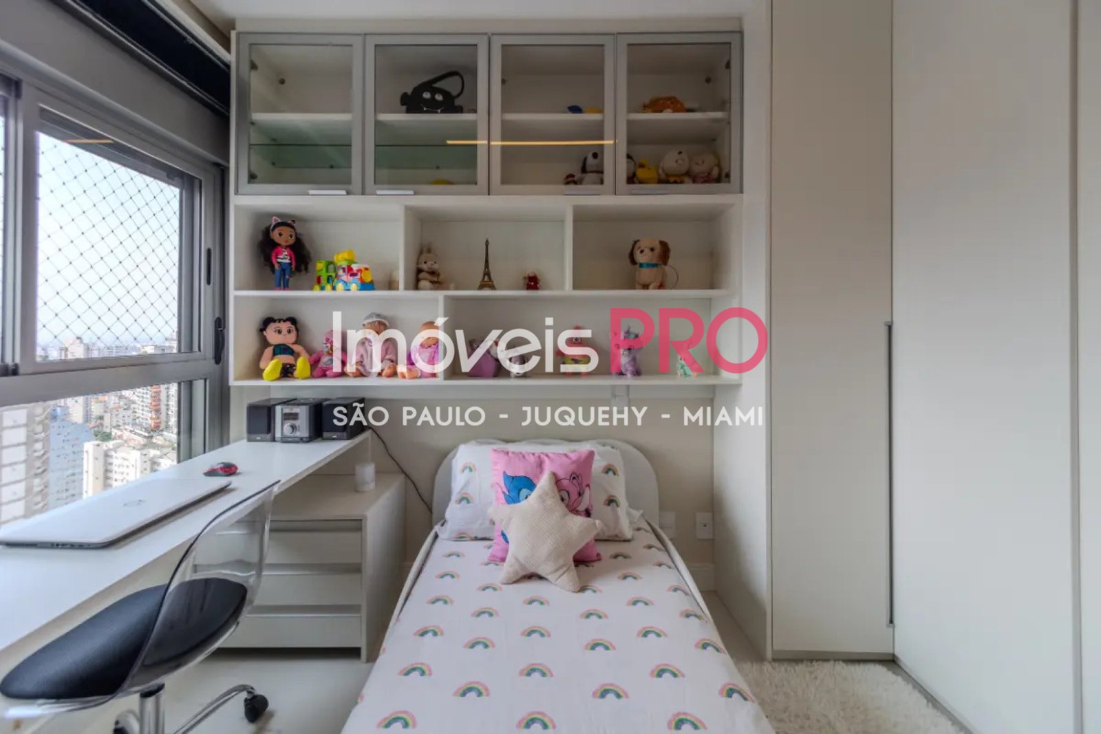 Foto :: IP39155