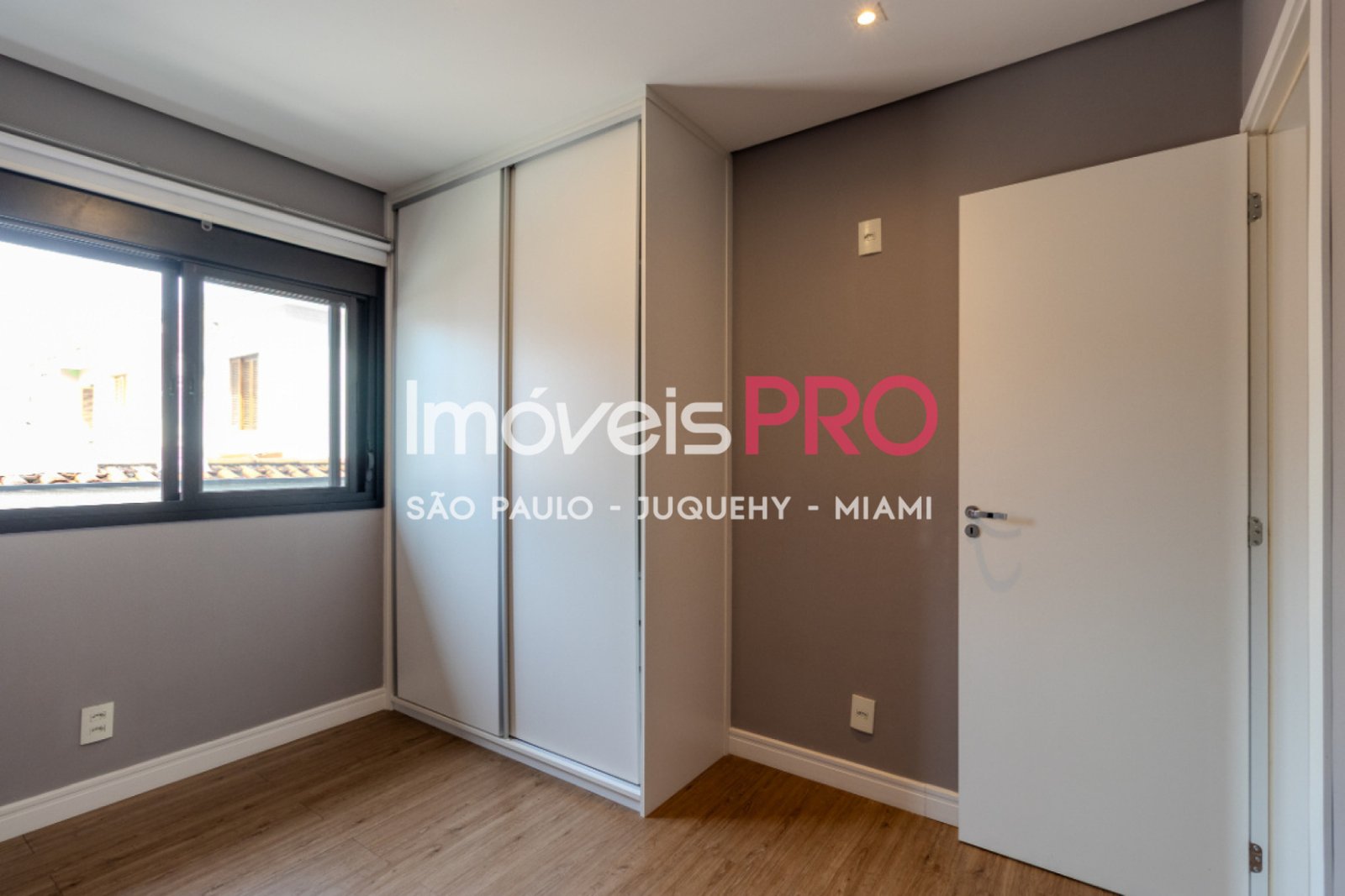 Foto :: https://assets.imoveispro.com.br/thumb/IP39163/sobrado-venda-vila-cordeiro_IP39163_23_1920x1080.jpg?