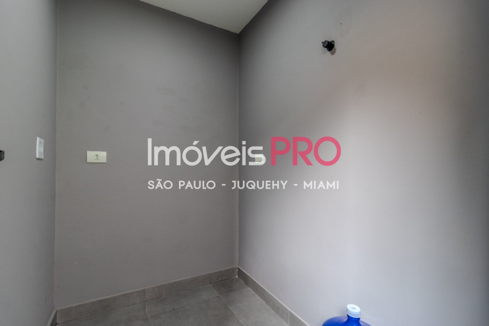 Foto :: IP39163