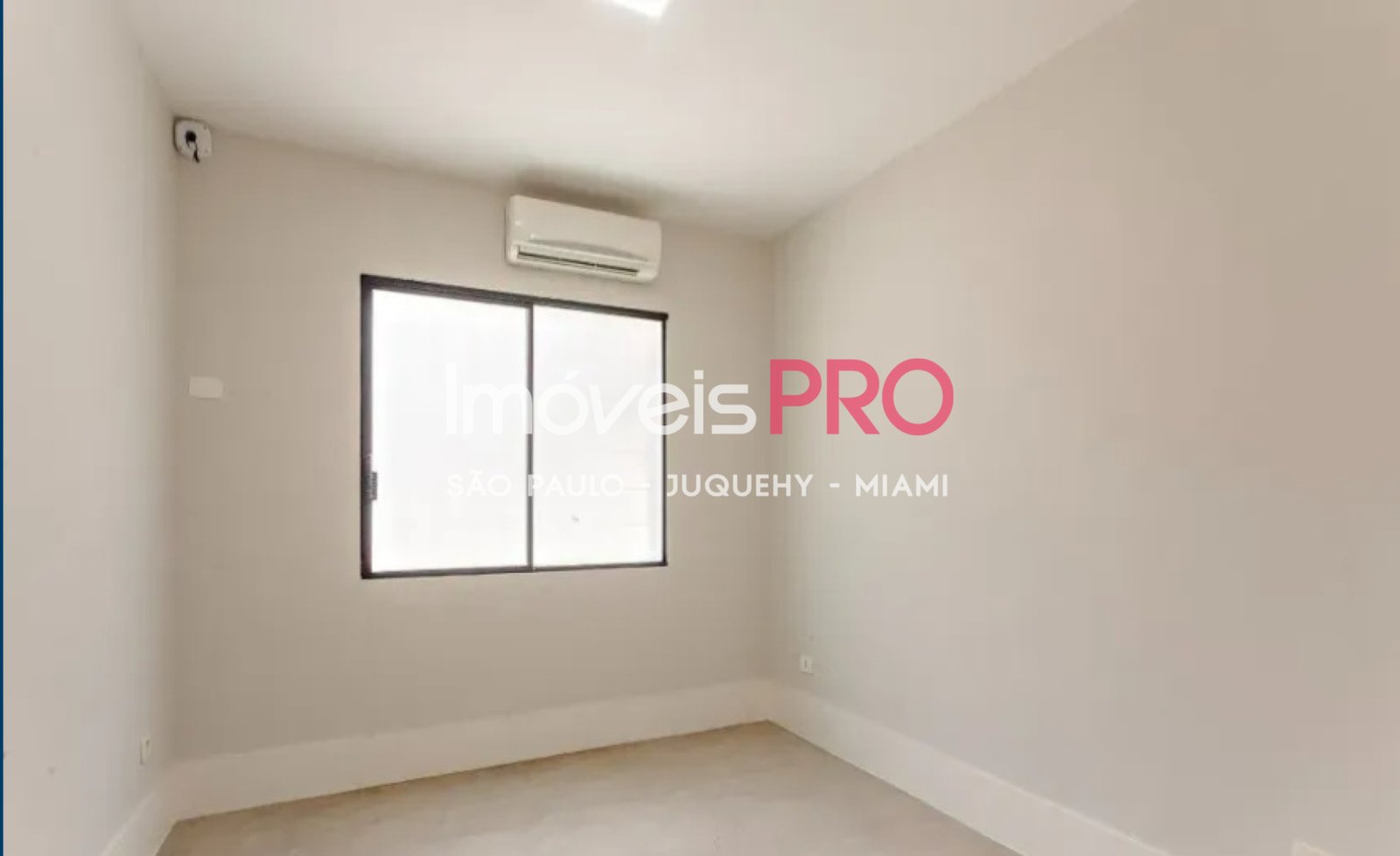 Foto :: IP39166