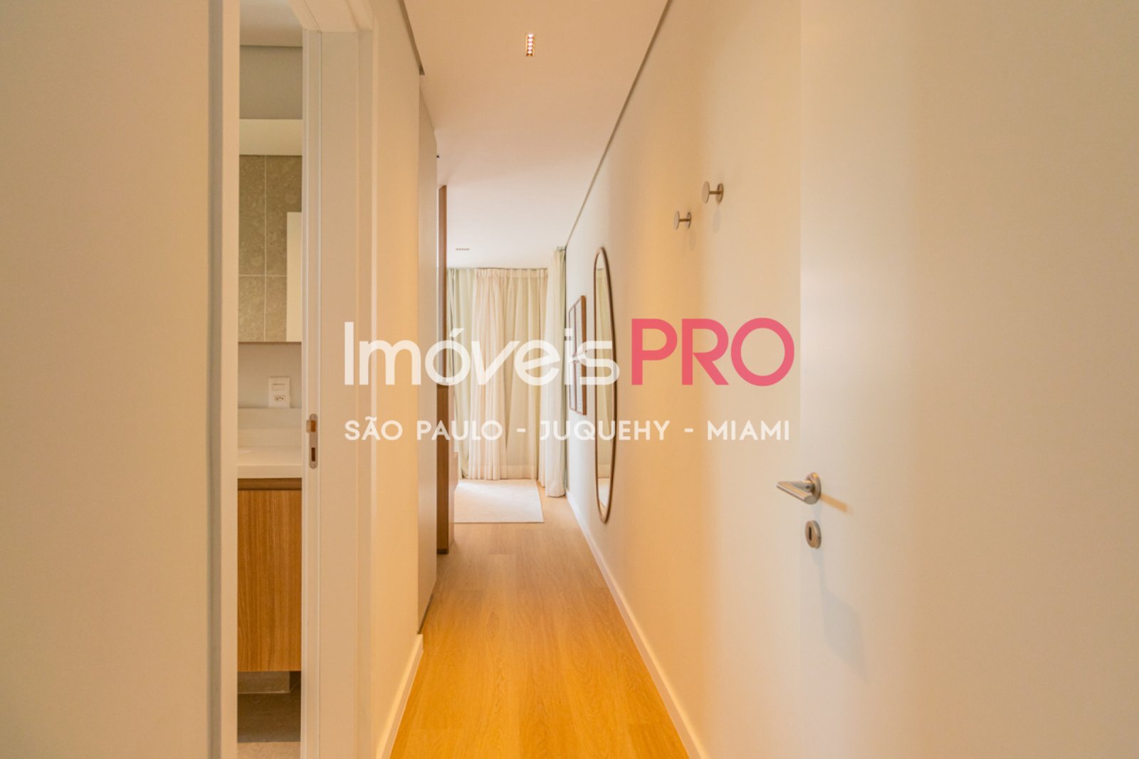 Foto :: https://assets.imoveispro.com.br/thumb/IP39176/apartamento-venda-itaim-bibi_IP39176_23_1920x1080.jpg?