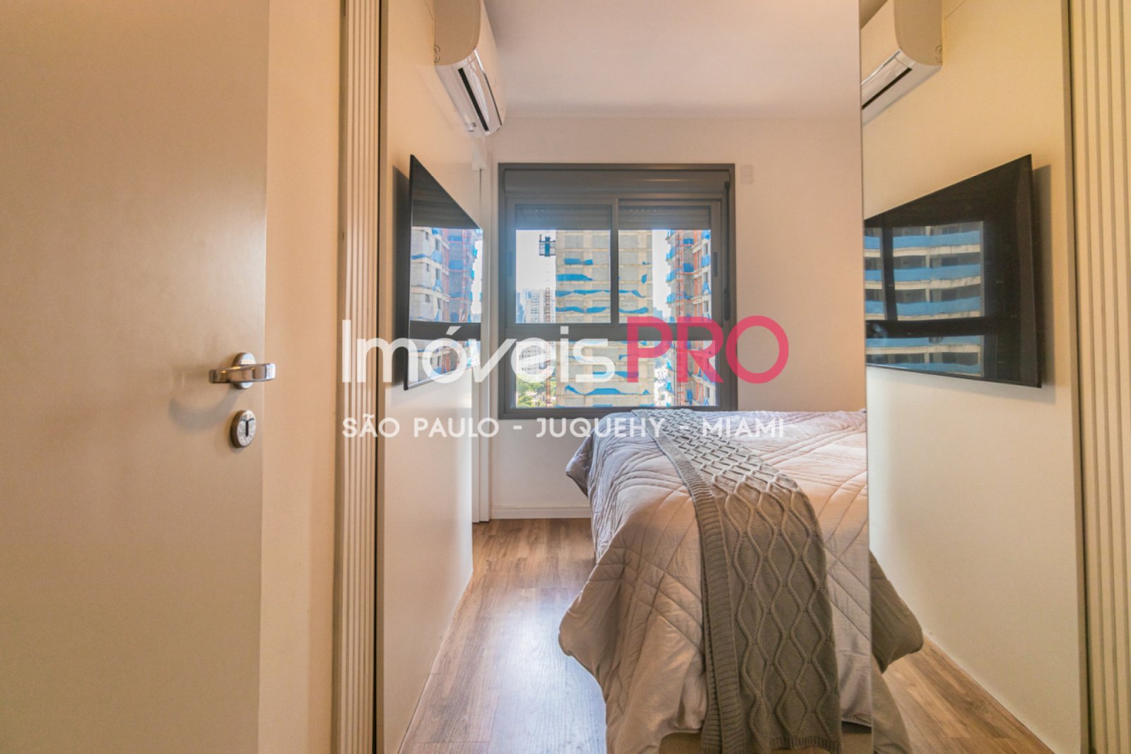 Foto :: IP39179