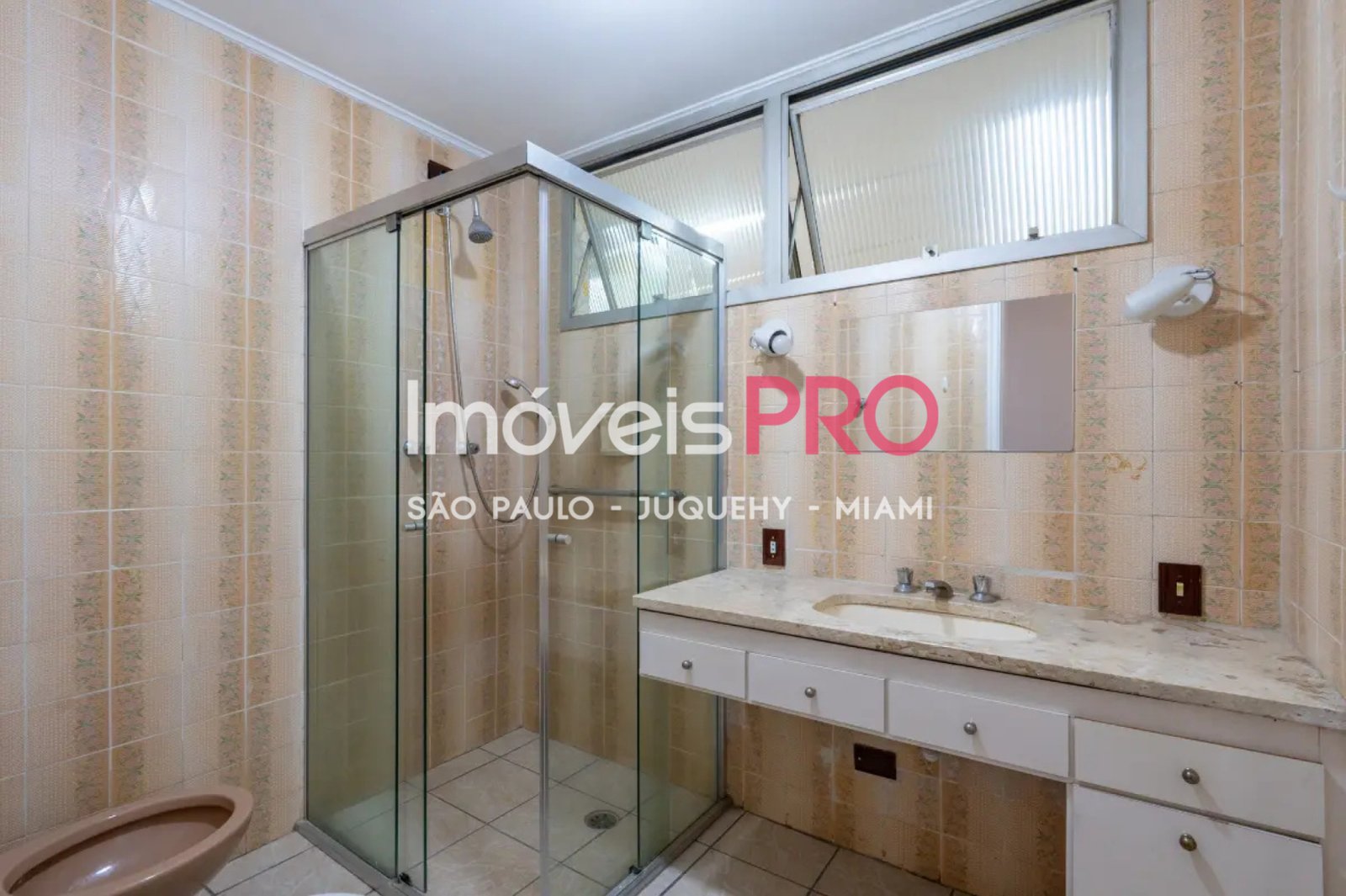 Foto :: https://assets.imoveispro.com.br/thumb/IP39180/apartamento-venda-pinheiros_IP39180_11_1920x1080.jpg?