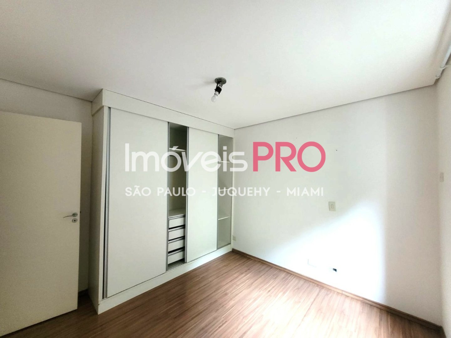 Foto :: https://assets.imoveispro.com.br/thumb/IP39183/apartamento-aluguel-morumbi_IP39183_11_1920x1080.jpg?