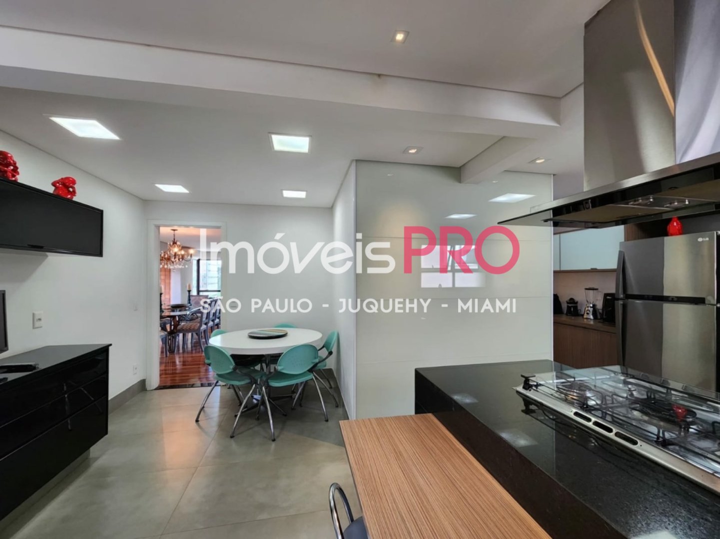 Foto :: https://assets.imoveispro.com.br/thumb/IP39185/apartamento-venda-itaim-bibi_IP39185_11_1920x1080.jpg?