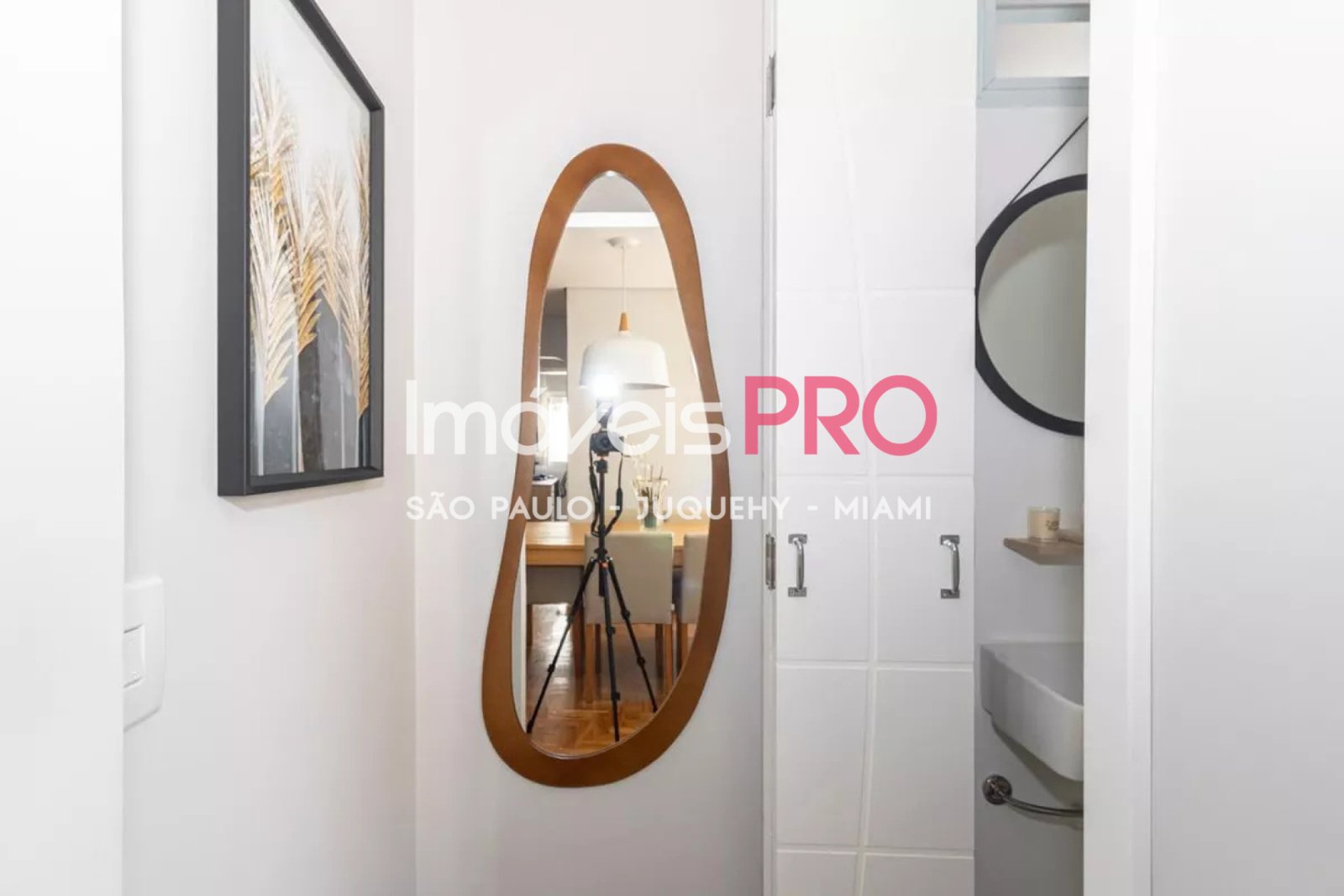 Foto :: https://assets.imoveispro.com.br/thumb/IP39188/apartamento-venda-moema-passaros_IP39188_29_1920x1080.jpg?
