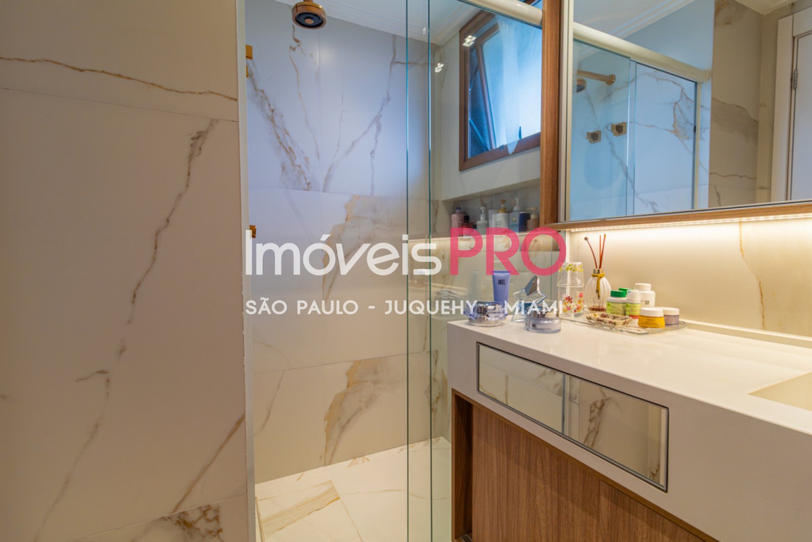 Foto :: https://assets.imoveispro.com.br/thumb/IP39195/apartamento-venda-campo-belo_IP39195_35_1920x1080.jpg?