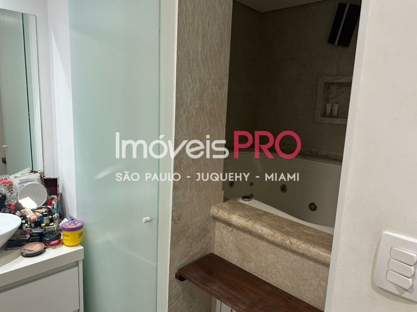 Foto :: https://assets.imoveispro.com.br/thumb/IP39205/apartamento-venda-vila-suzana_IP39205_23_1920x1080.jpg?