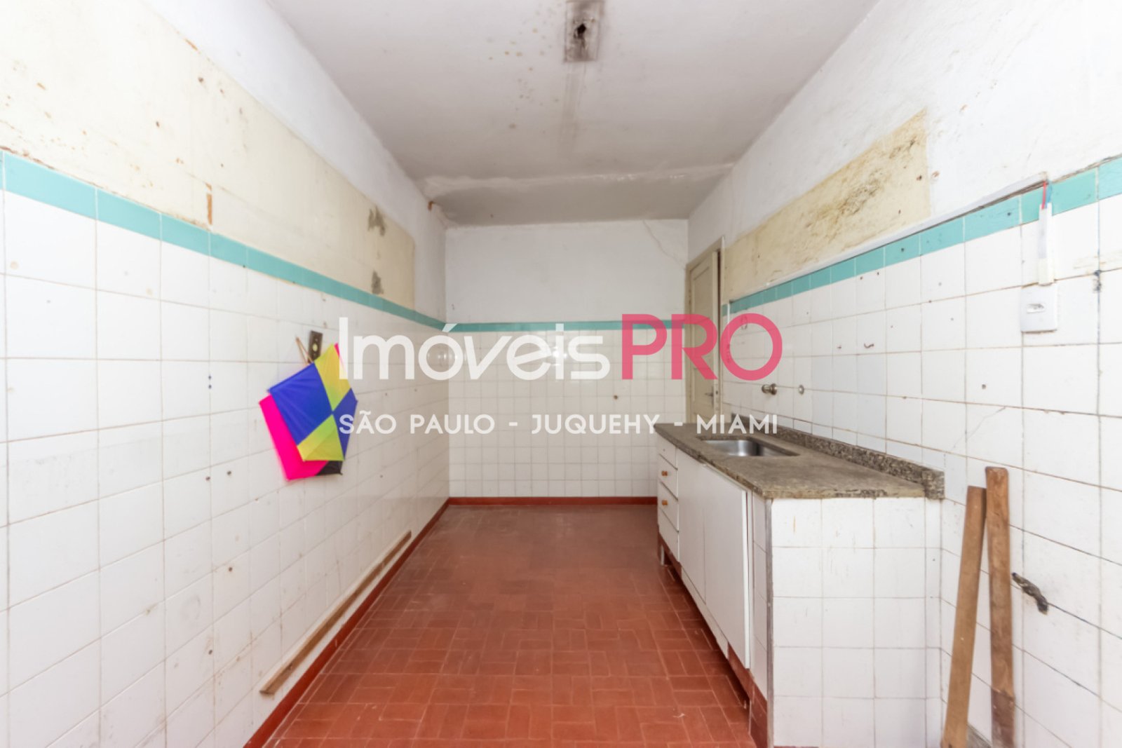Foto :: https://assets.imoveispro.com.br/thumb/IP39206/casa-de-vila-venda-brooklin_IP39206_29_1920x1080.jpg?