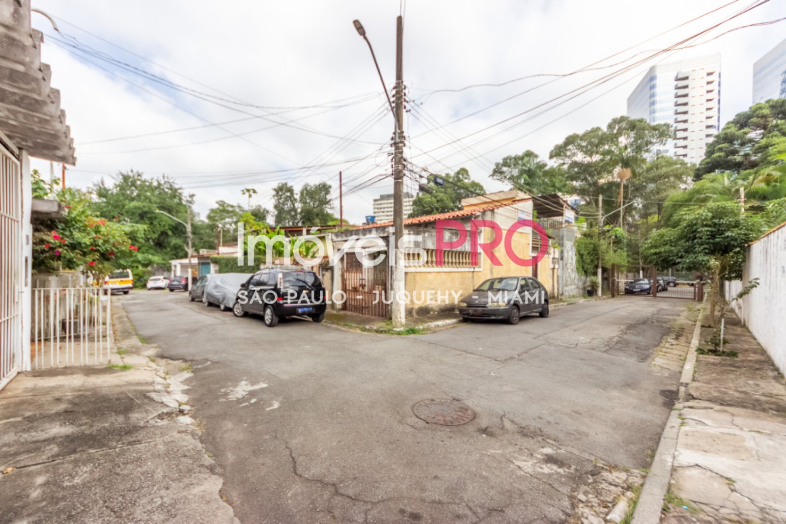Foto :: https://assets.imoveispro.com.br/thumb/IP39206/casa-de-vila-venda-brooklin_IP39206_41_1920x1080.jpg?