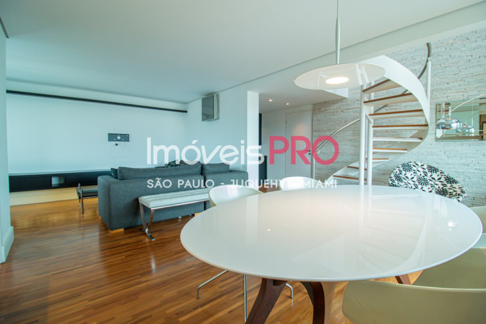 Duplex de 1 quarto, 104 m², para alugar em Moema — foto 4 de 49