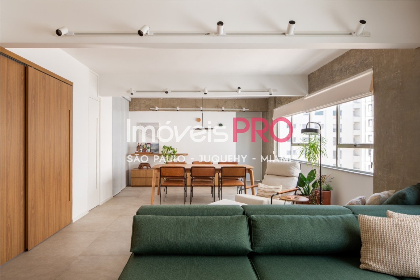 Foto :: https://assets.imoveispro.com.br/thumb/IP39220/apartamento-venda-moema-passaros_IP39220_11_1920x1080.jpg?